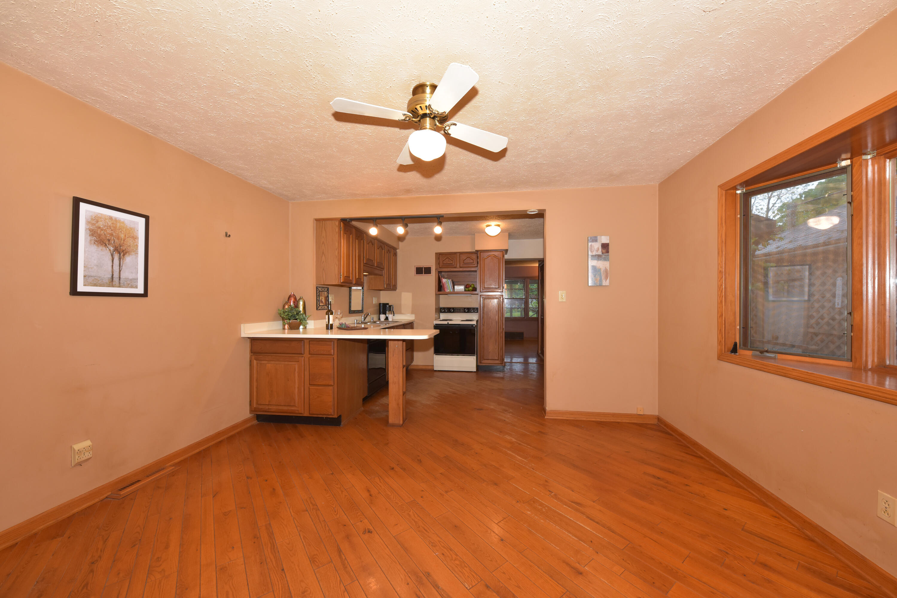 W59N729 Highwood Dr