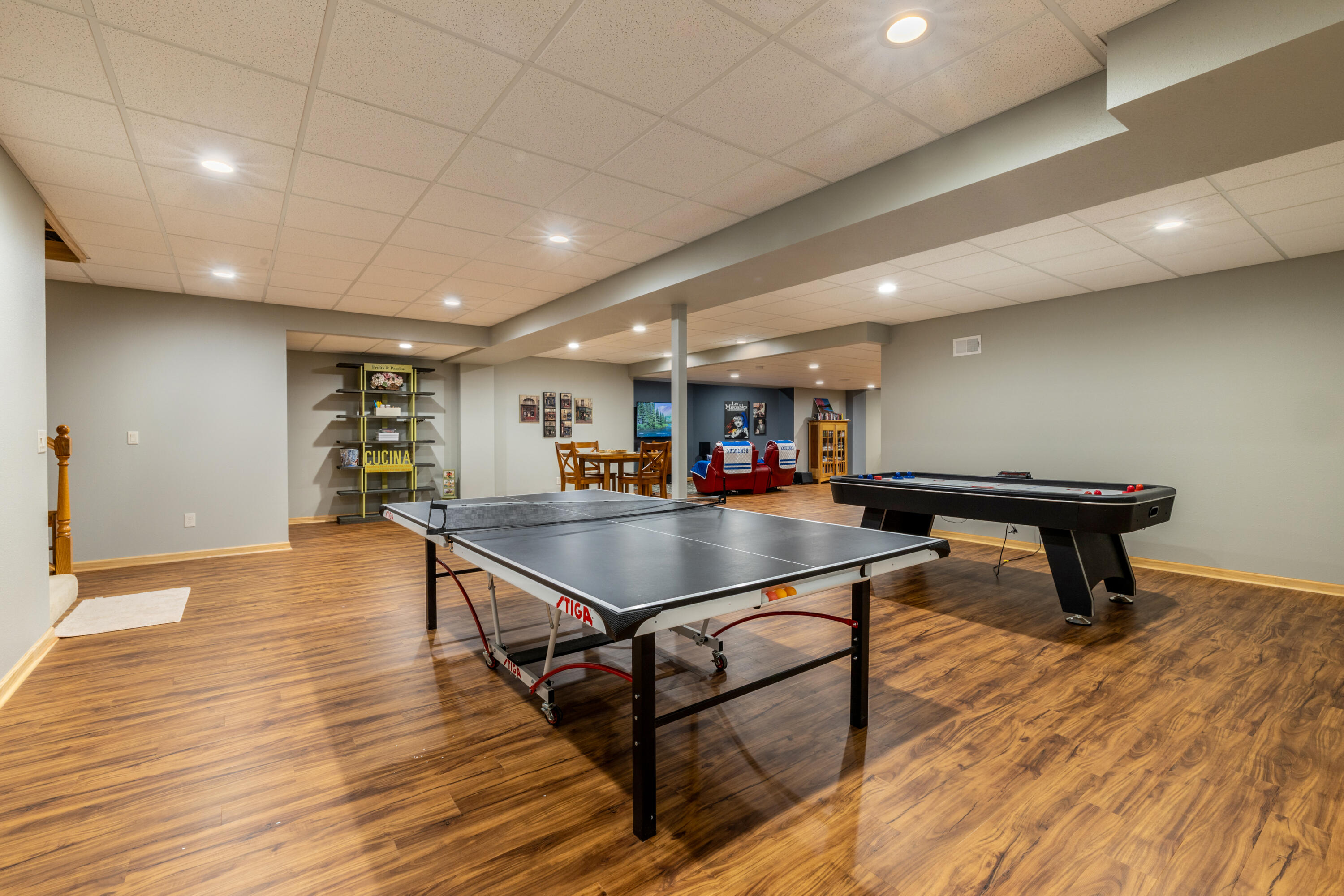 215 W Ravine Baye Rd
