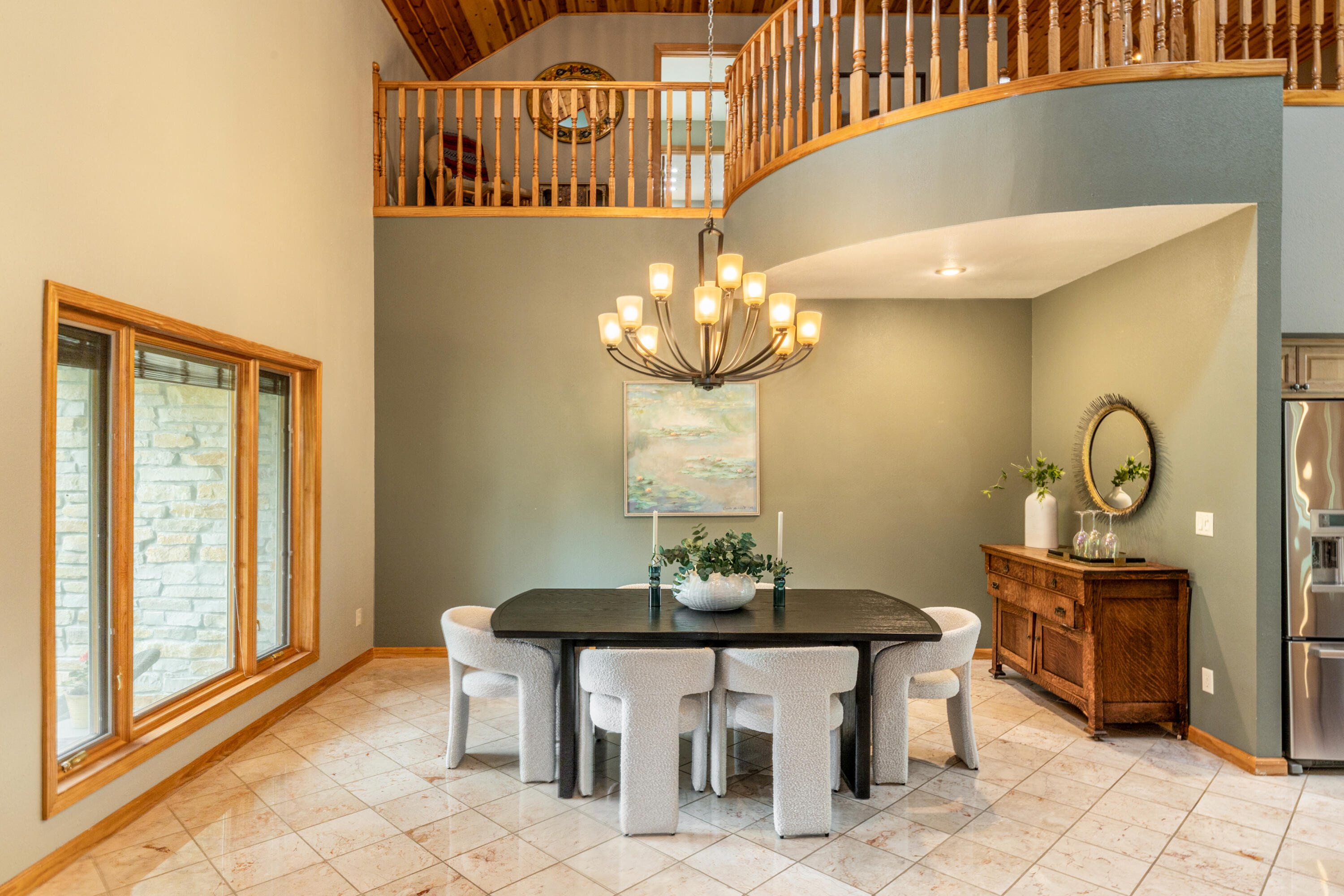 215 W Ravine Baye Rd