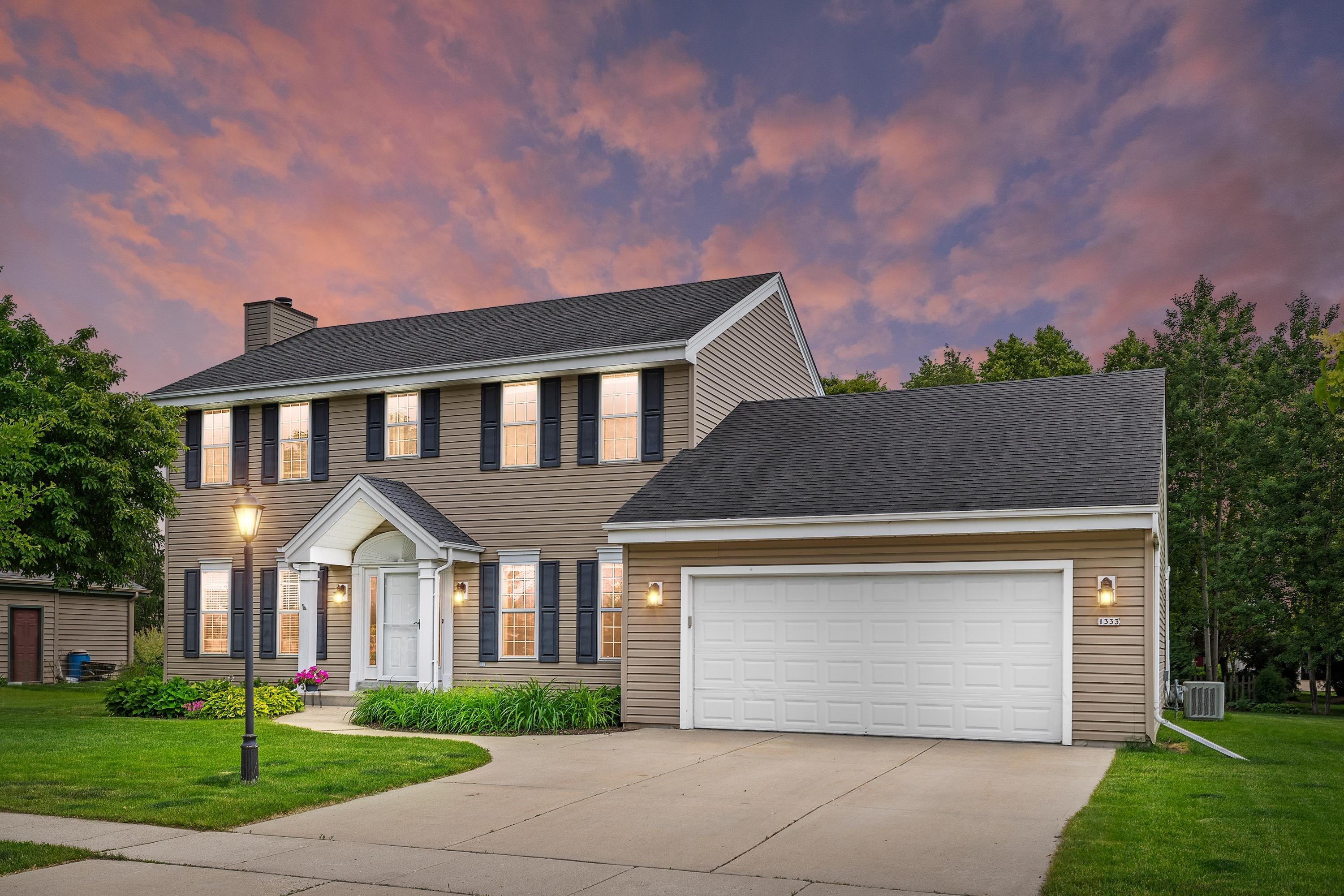 1333 Mockingbird Dr