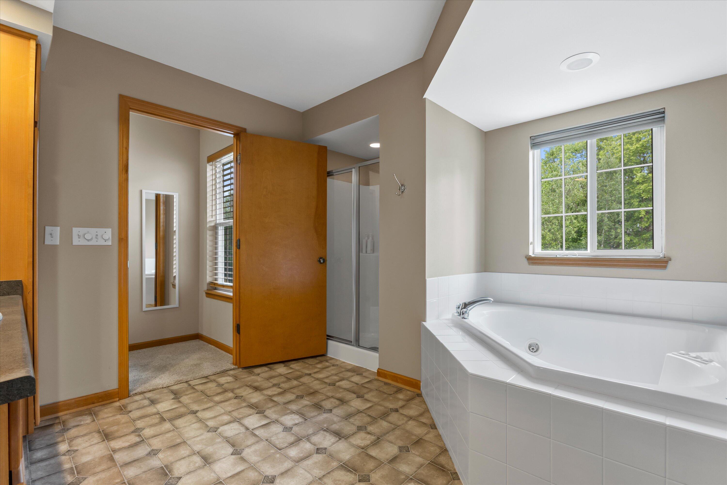 1333 Mockingbird Dr
