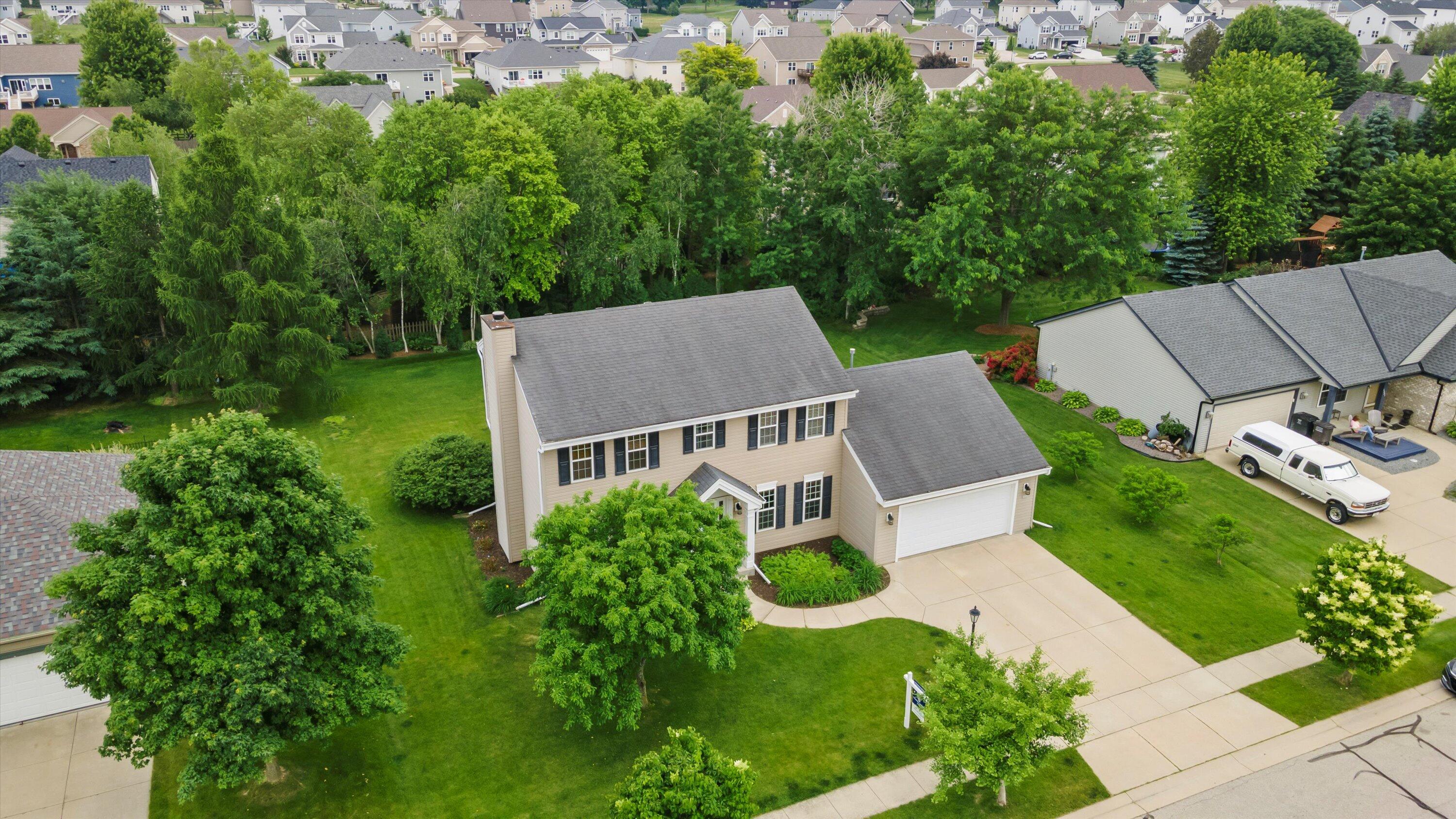 1333 Mockingbird Dr
