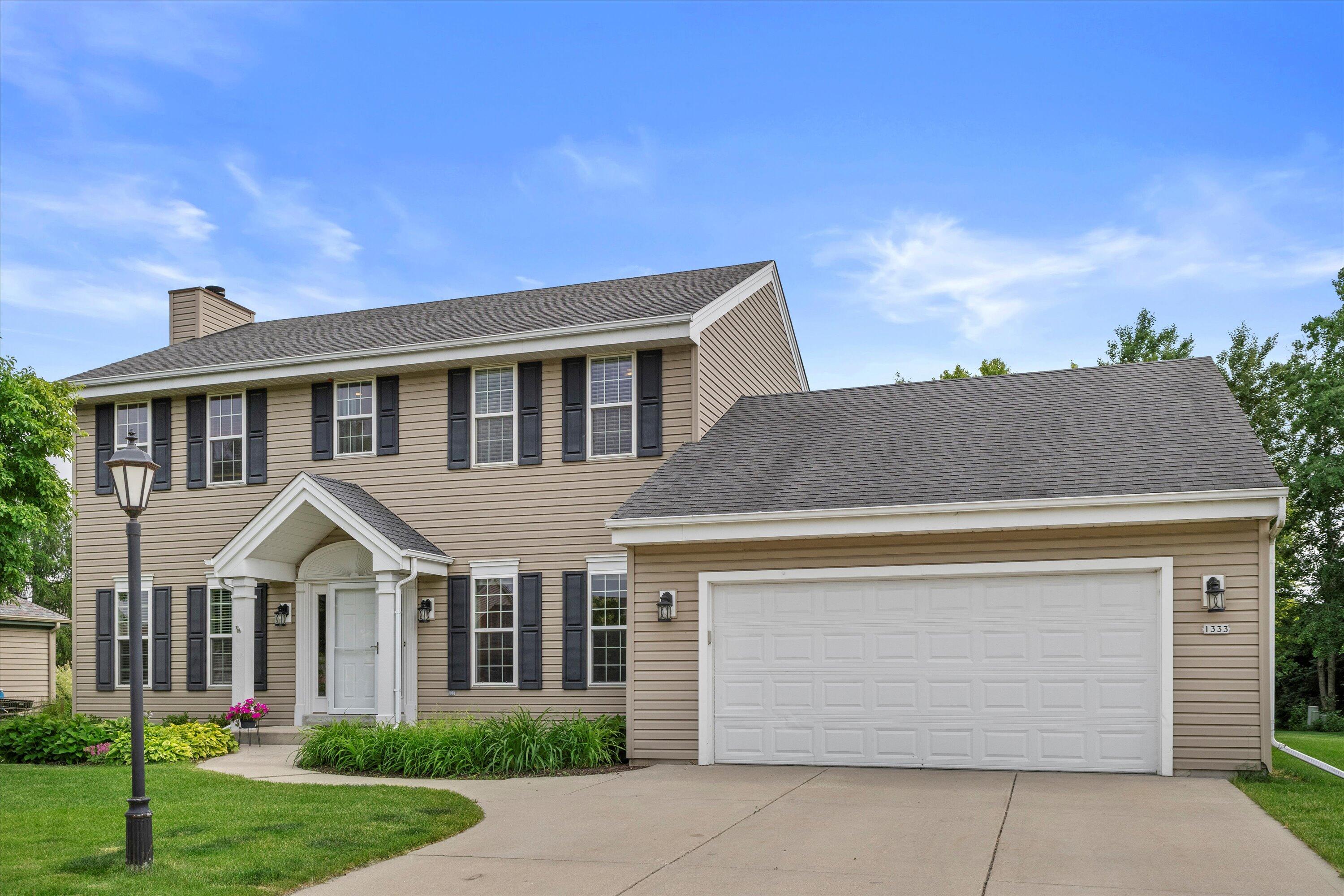 1333 Mockingbird Dr