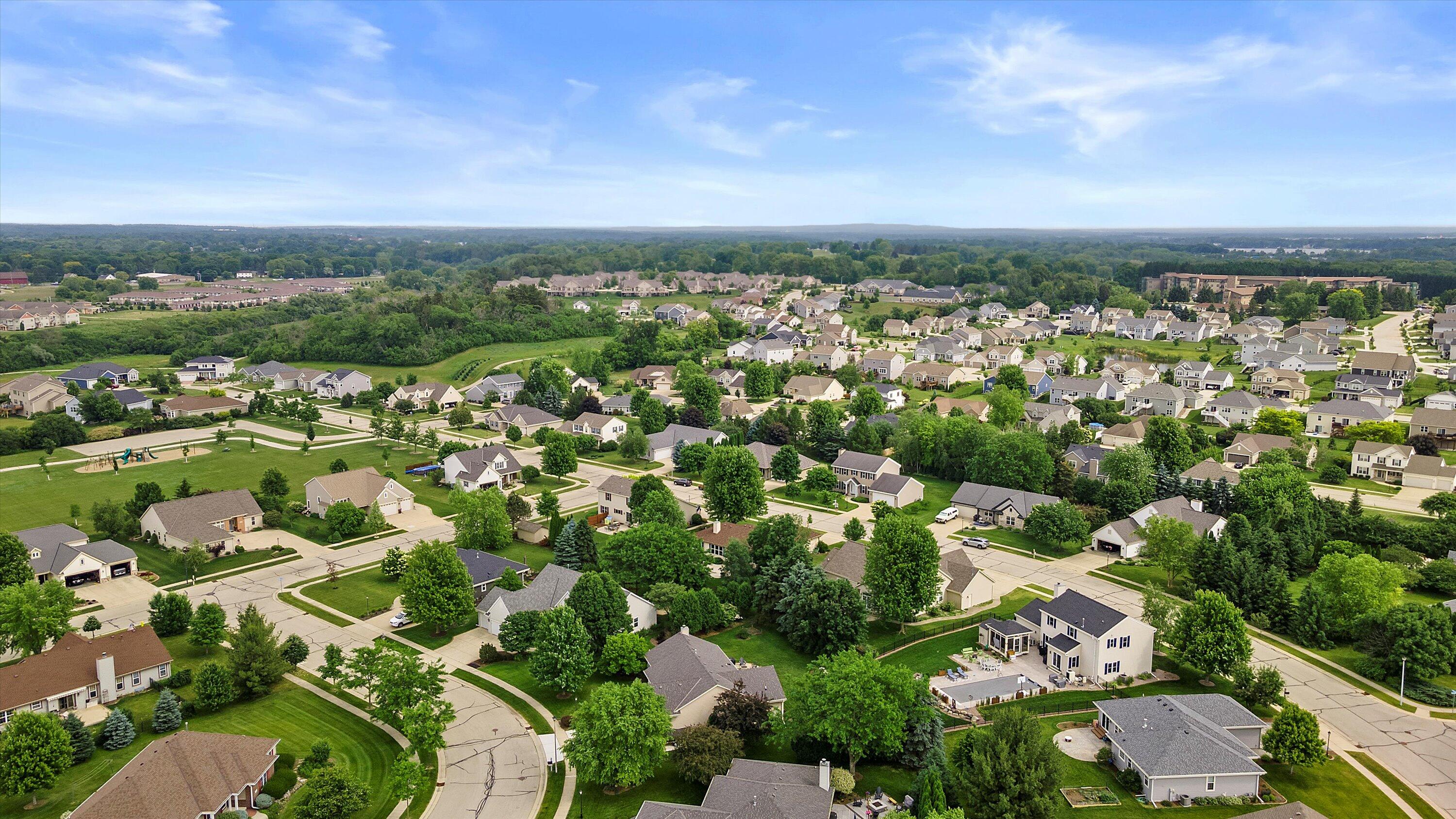 1333 Mockingbird Dr