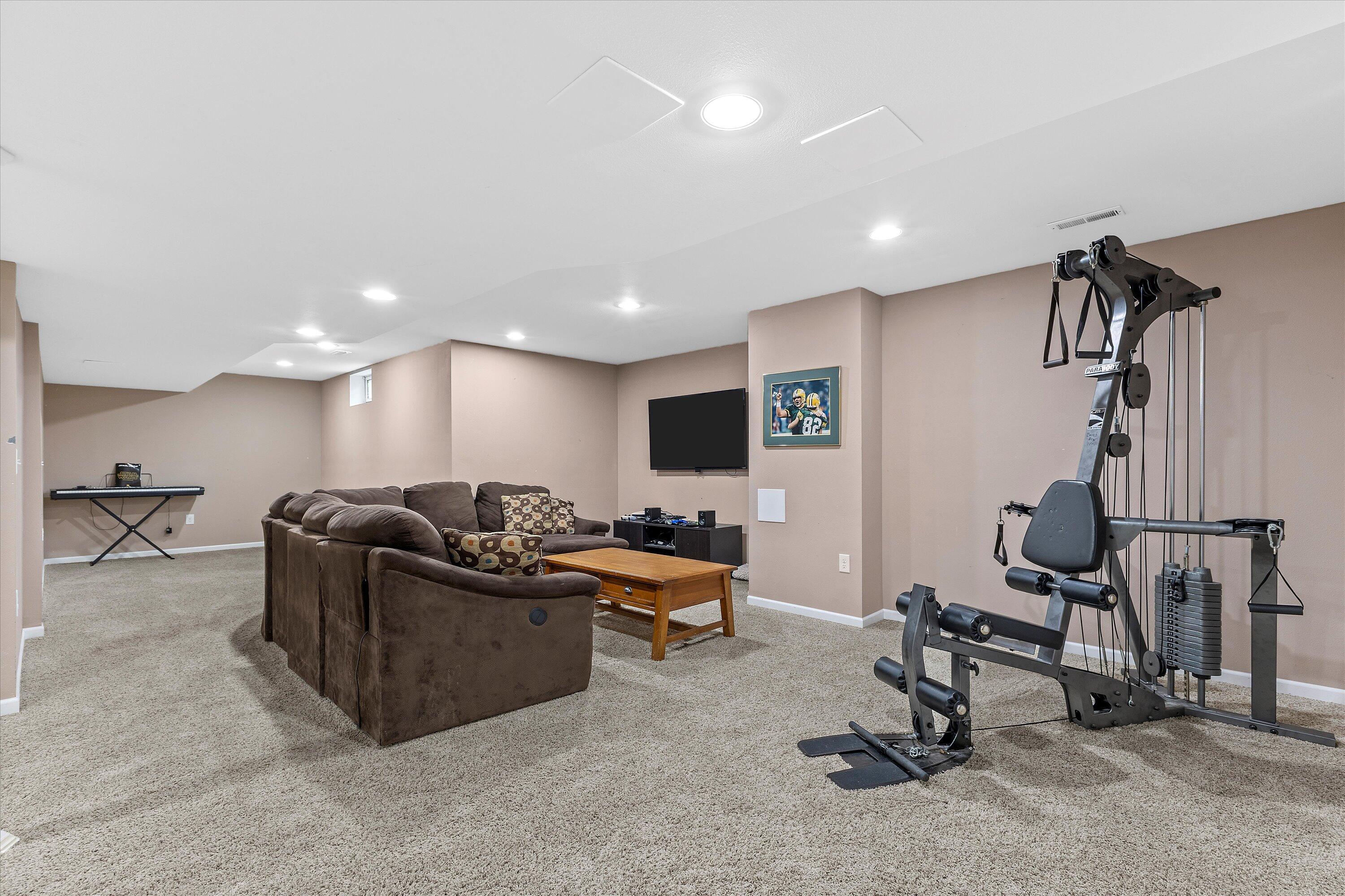 1333 Mockingbird Dr