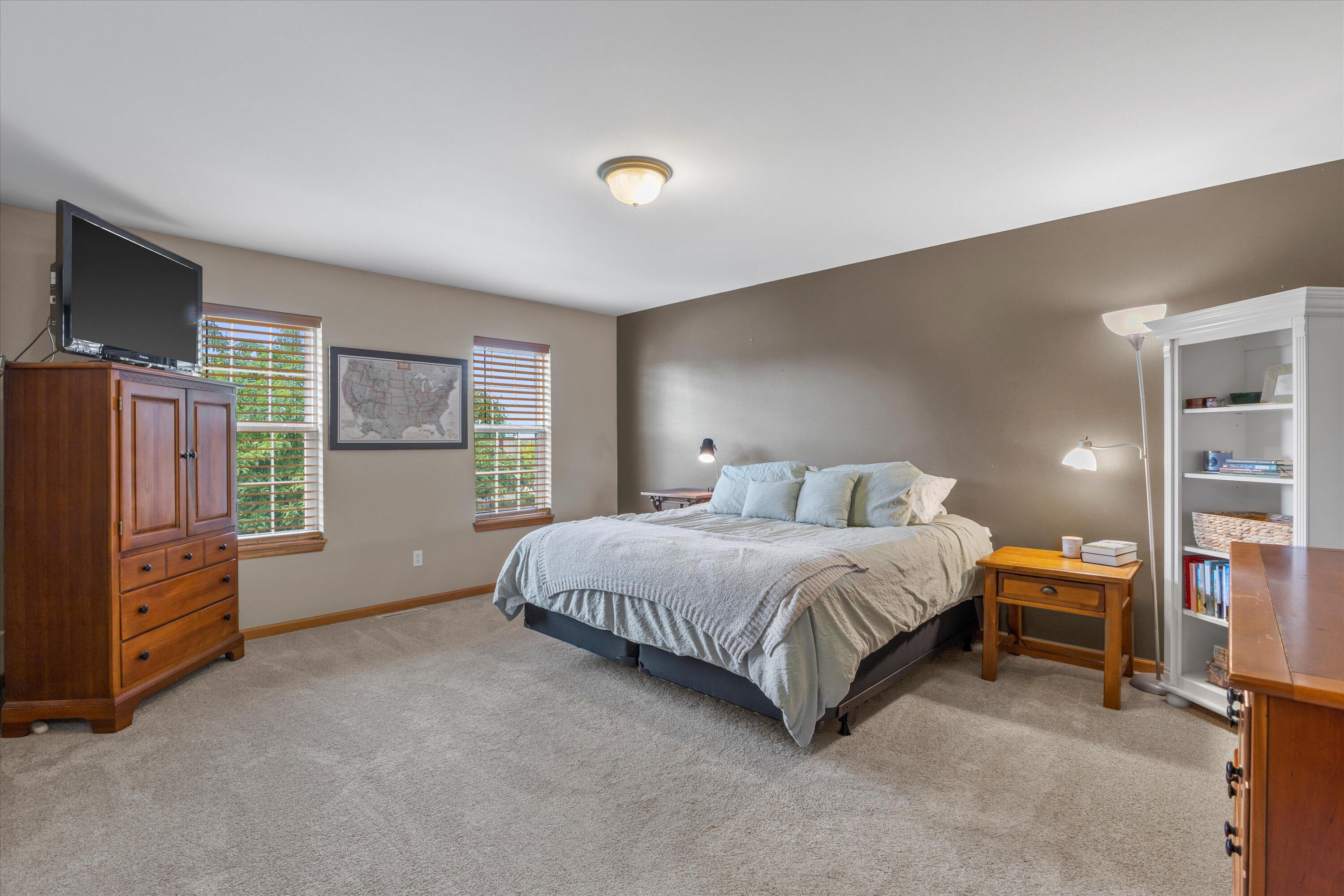 1333 Mockingbird Dr