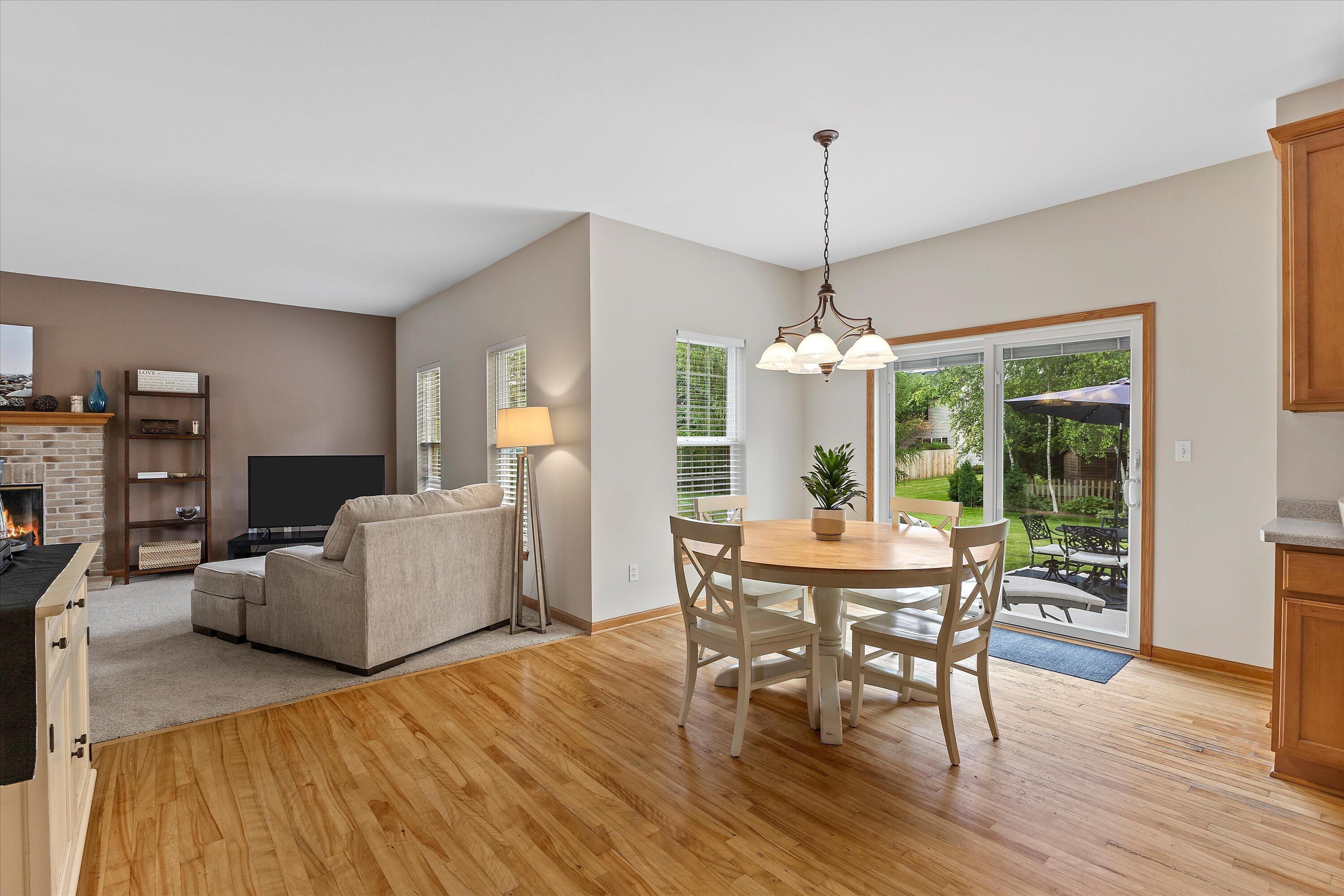1333 Mockingbird Dr
