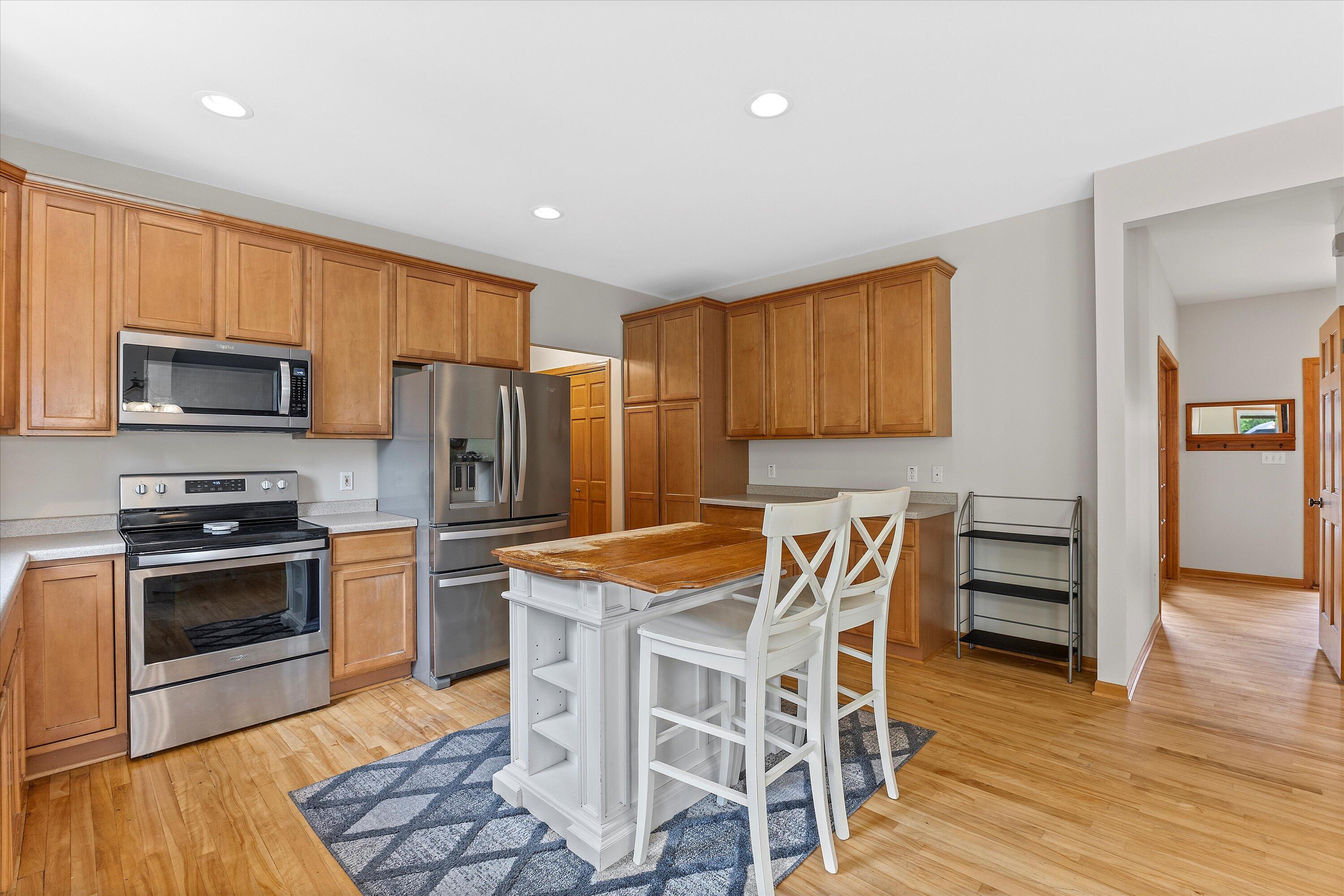 1333 Mockingbird Dr