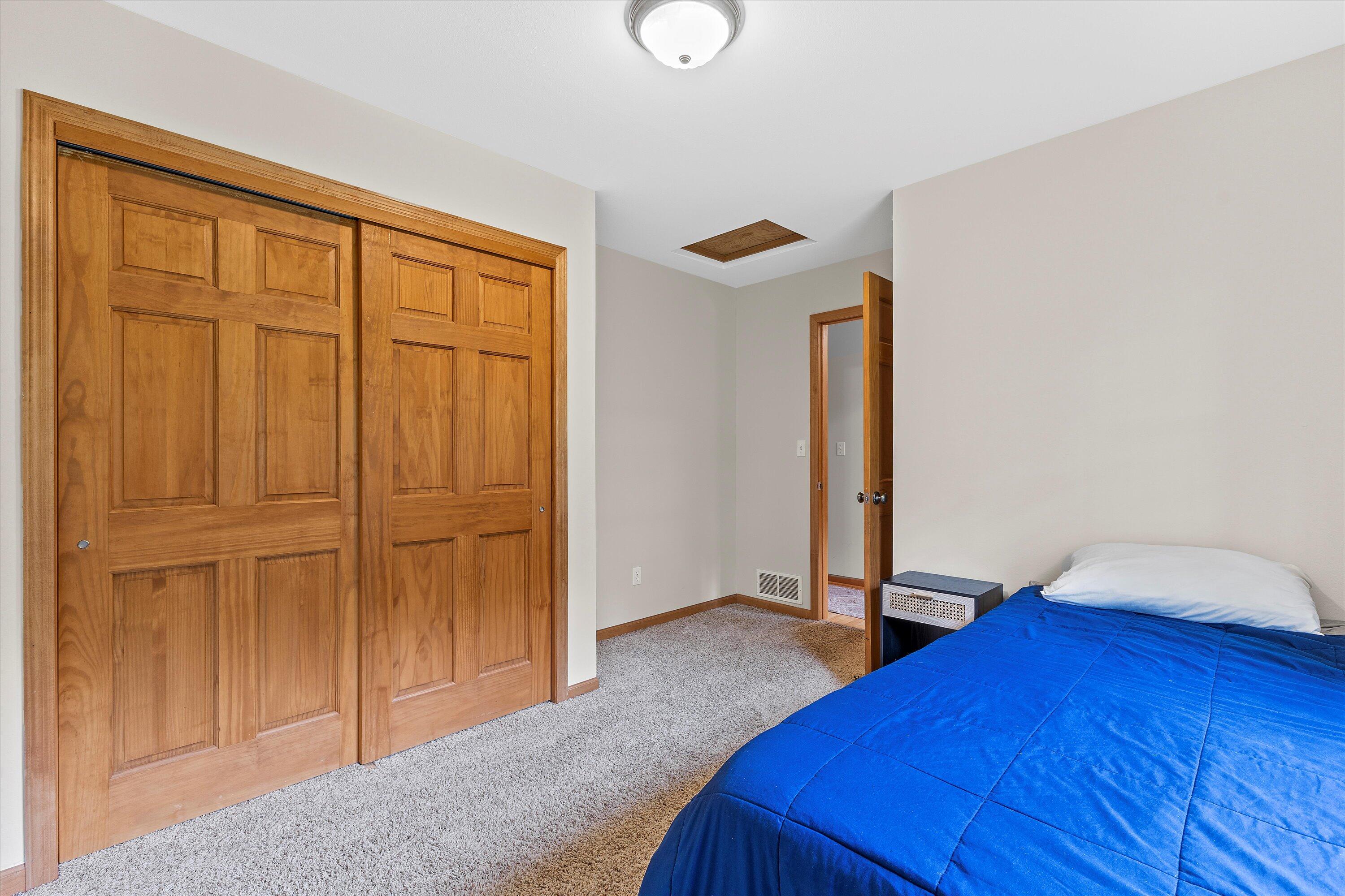 1333 Mockingbird Dr