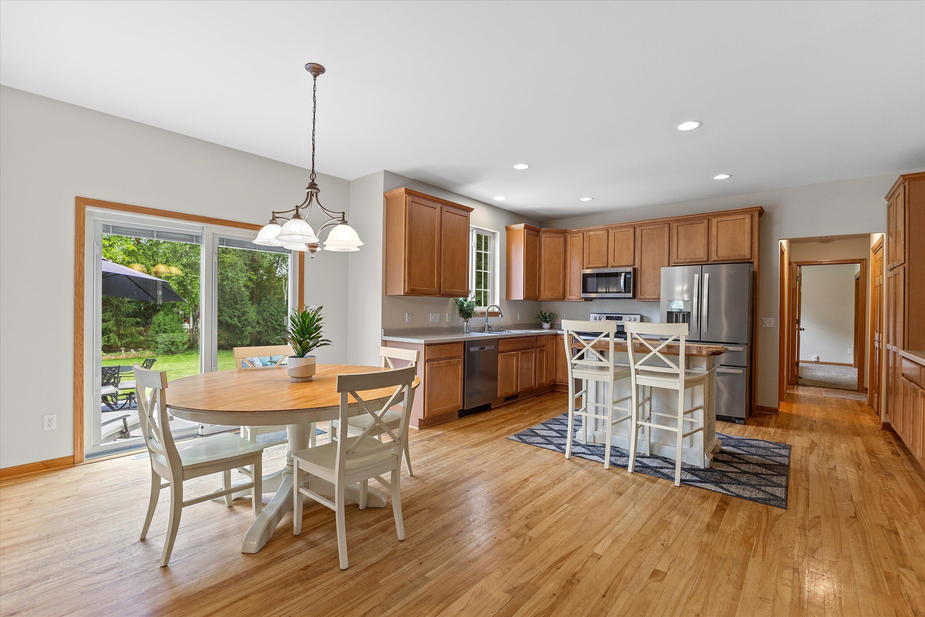 1333 Mockingbird Dr