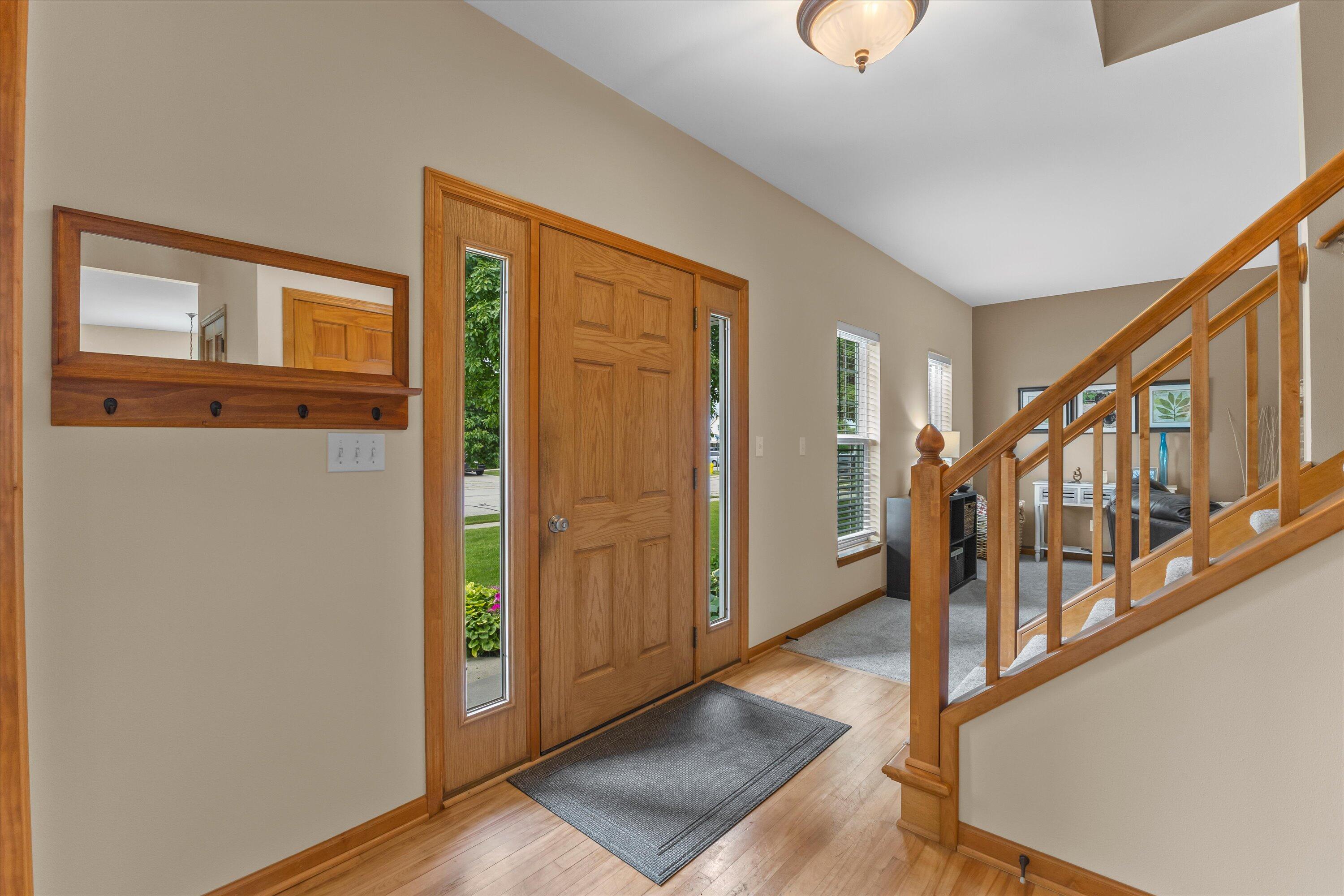 1333 Mockingbird Dr