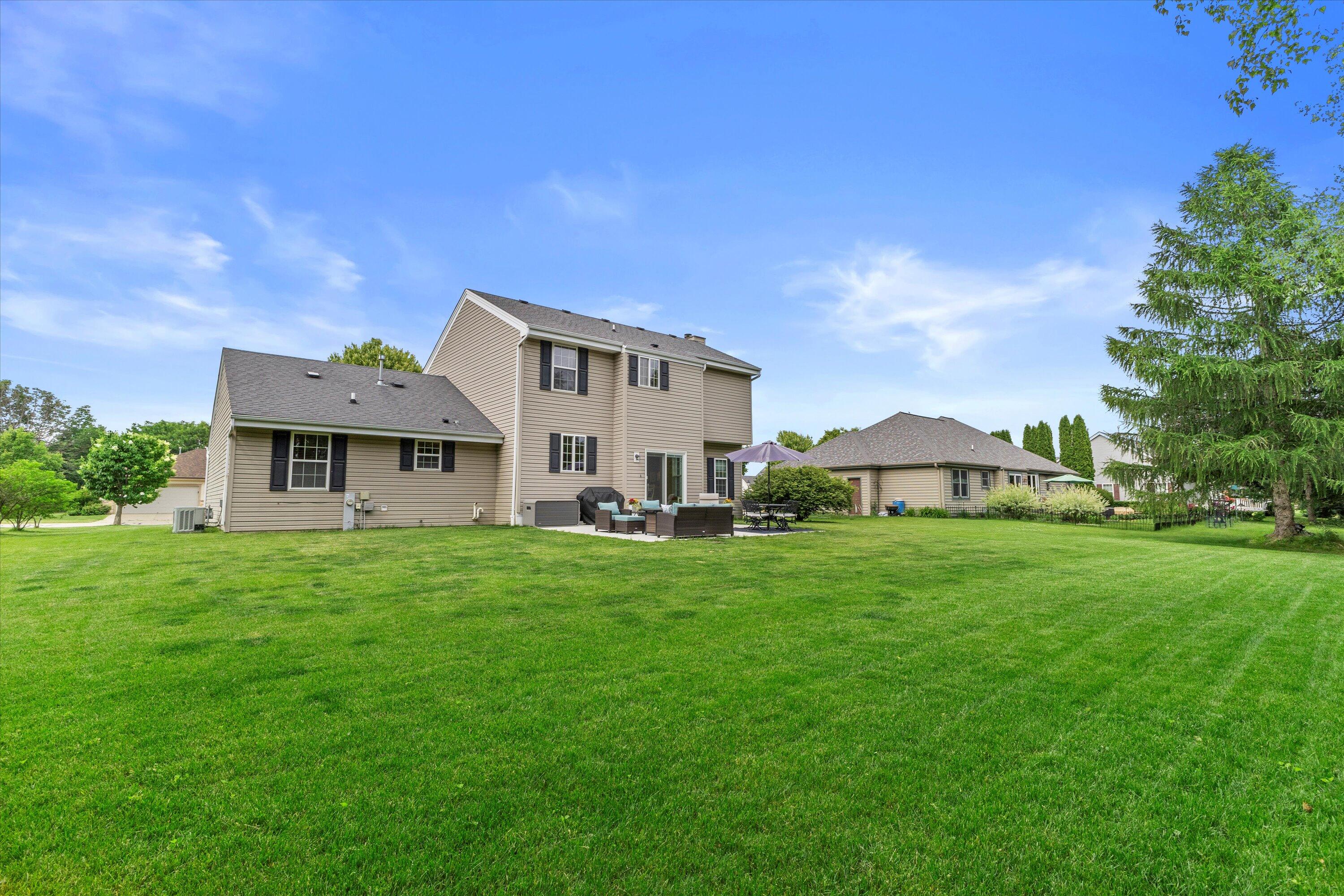 1333 Mockingbird Dr