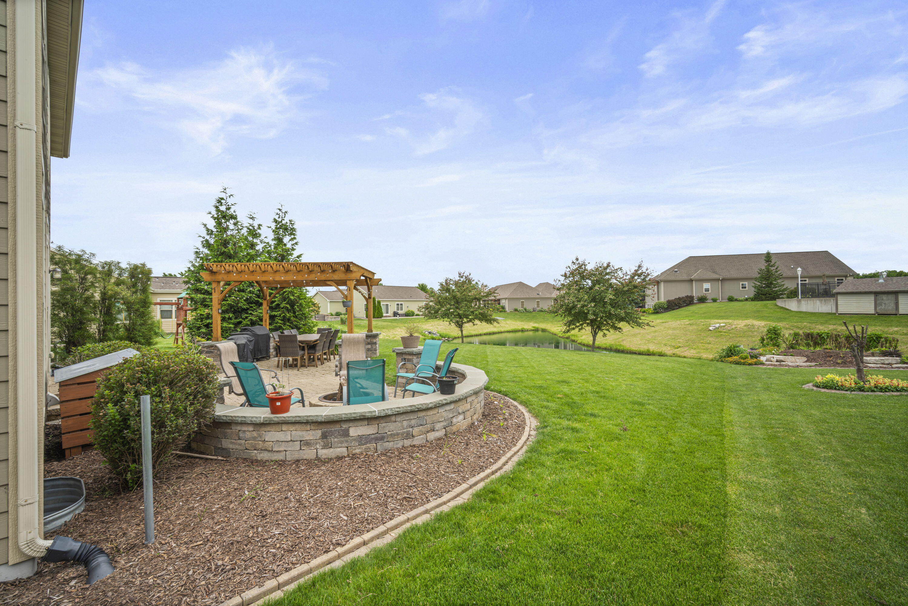 W177N11441 Blackstone Cir