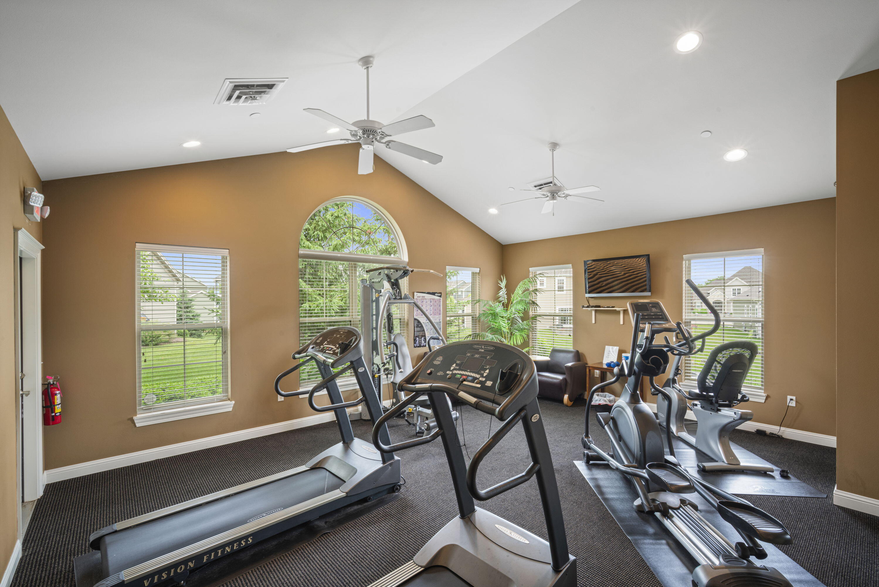 W177N11441 Blackstone Cir