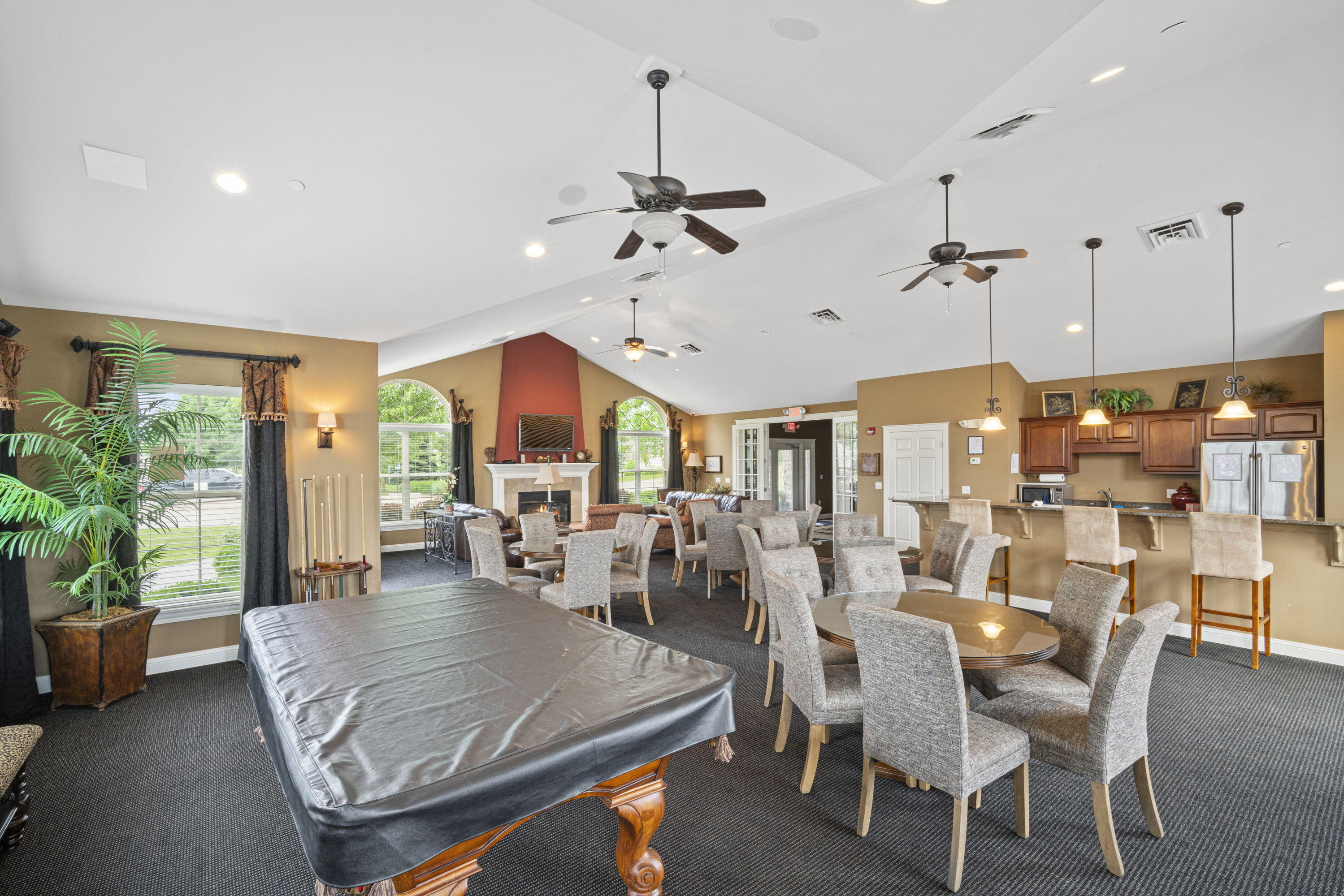 W177N11441 Blackstone Cir