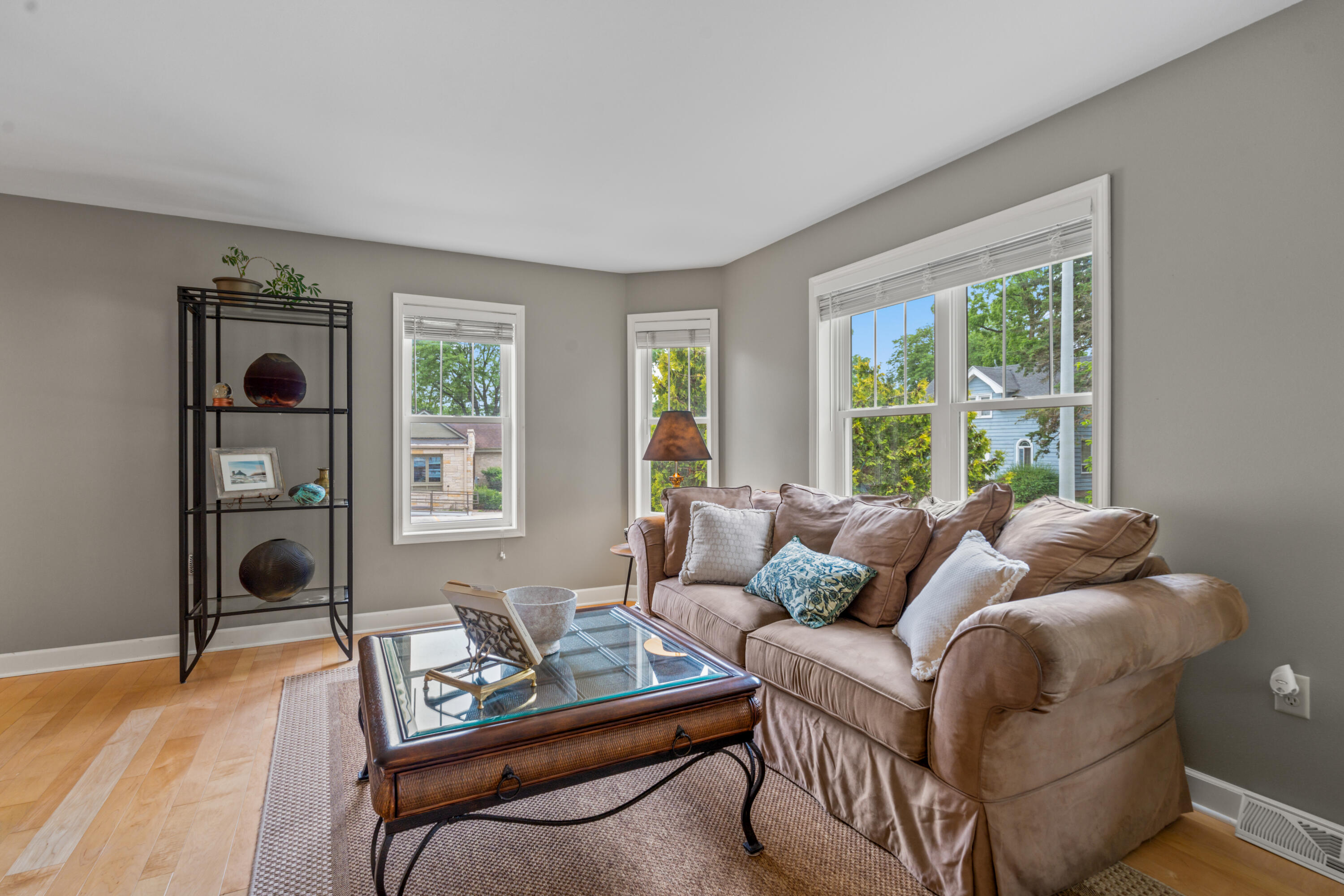 W64N736 Washington Ave