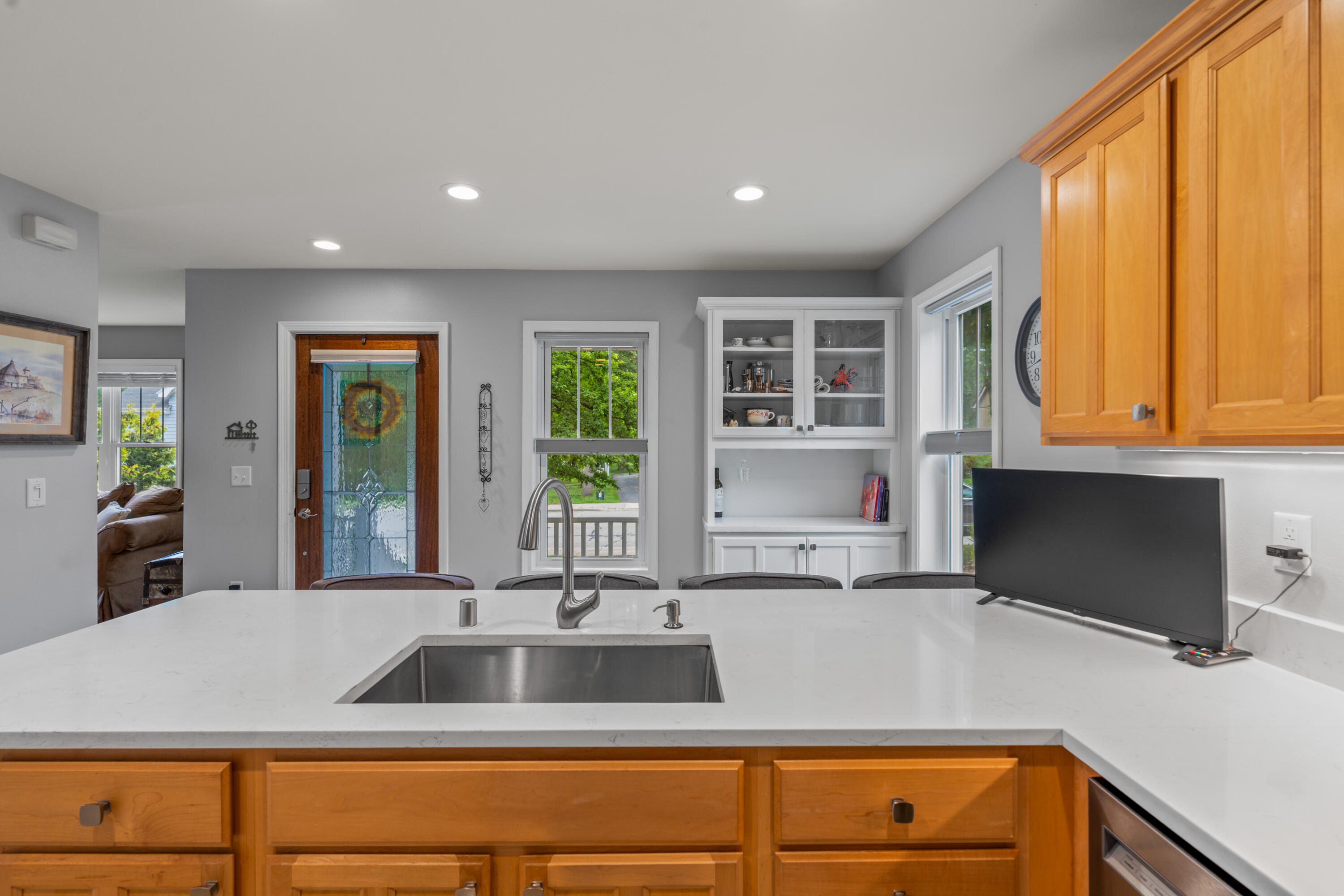 W64N736 Washington Ave
