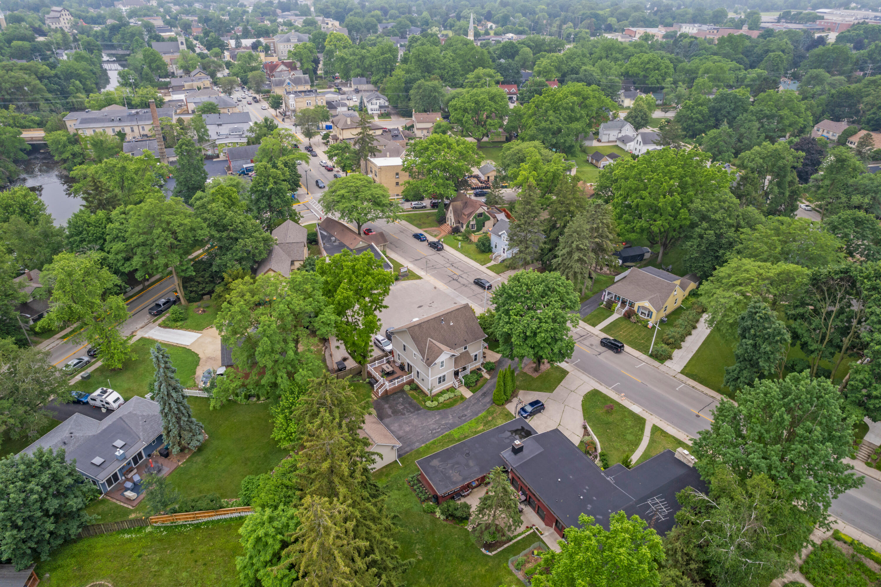 W64N736 Washington Ave
