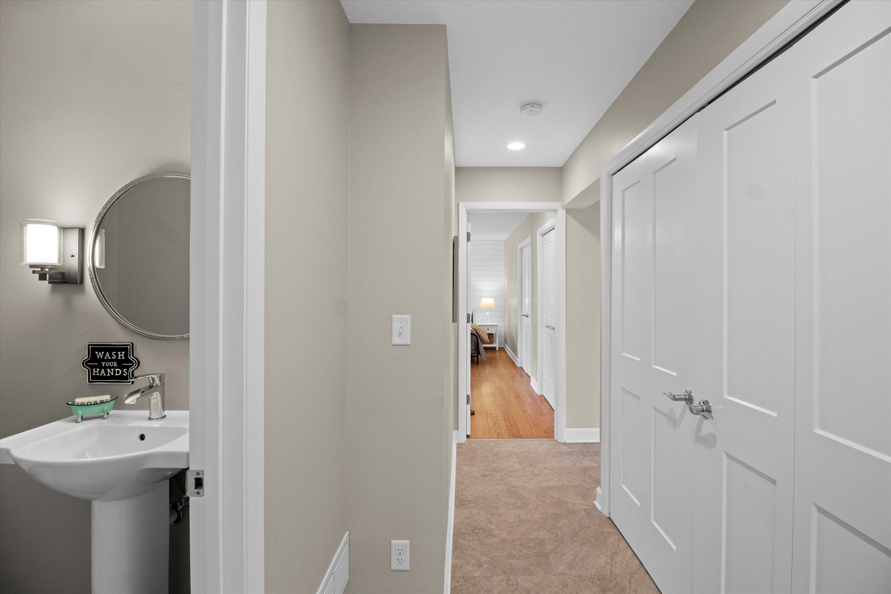 9065 N Tennyson Dr
