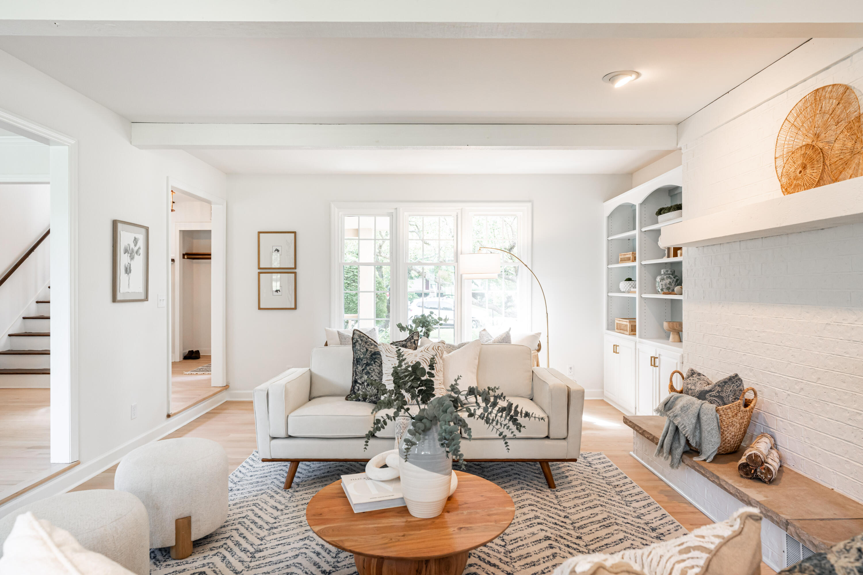 10734 N Magnolia Dr