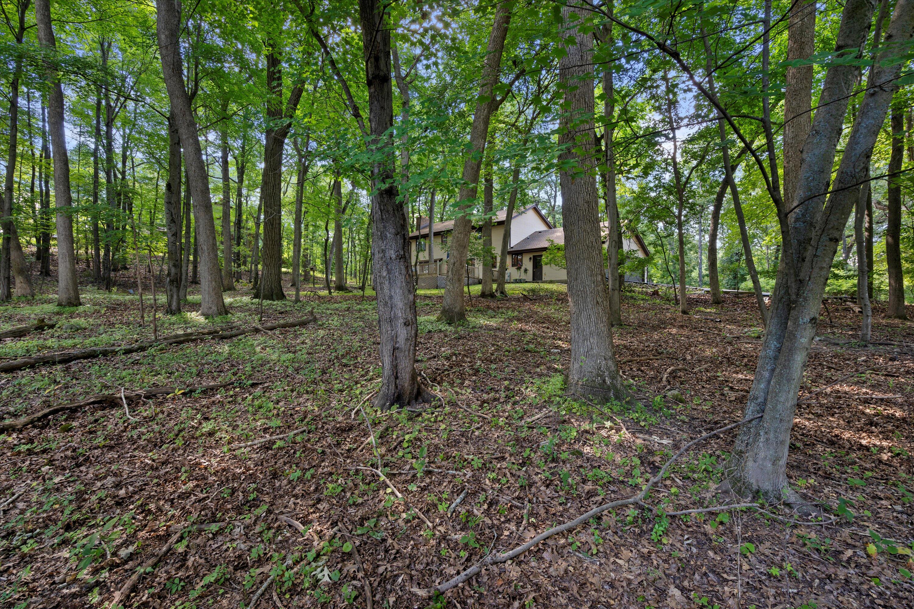 W263N7064 Thousand Oaks Dr