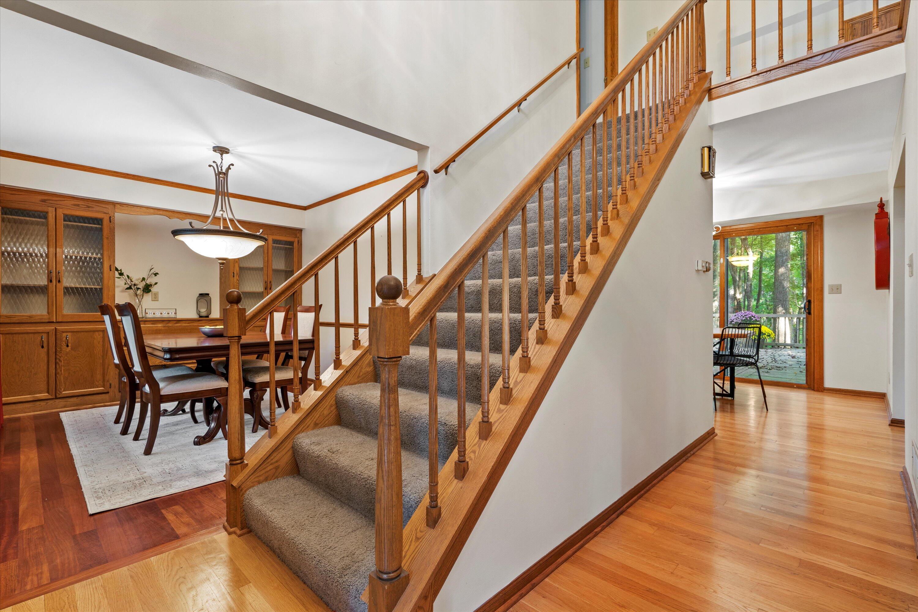W263N7064 Thousand Oaks Dr