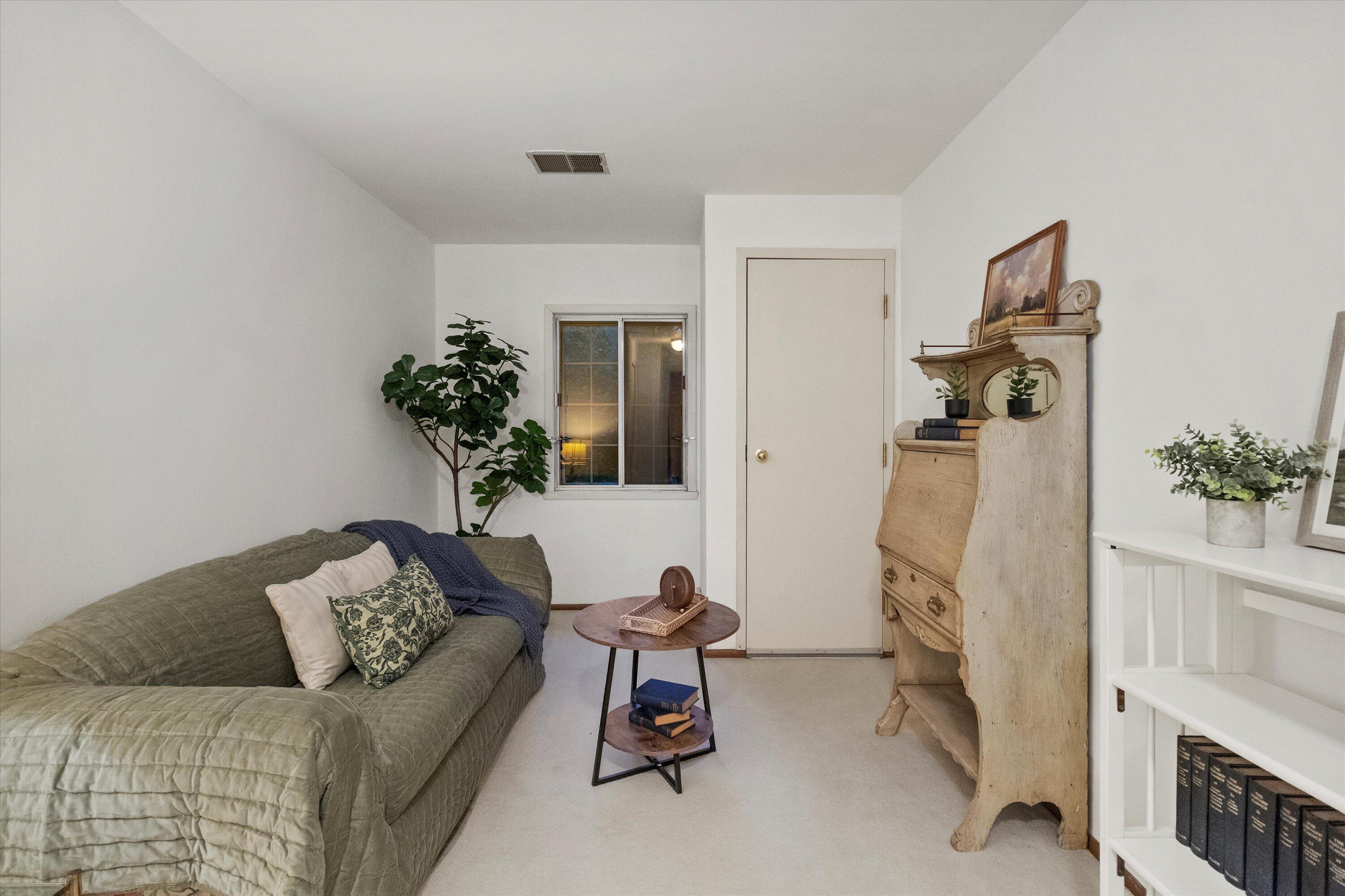 12990 W Bluemound Rd Unit: 204