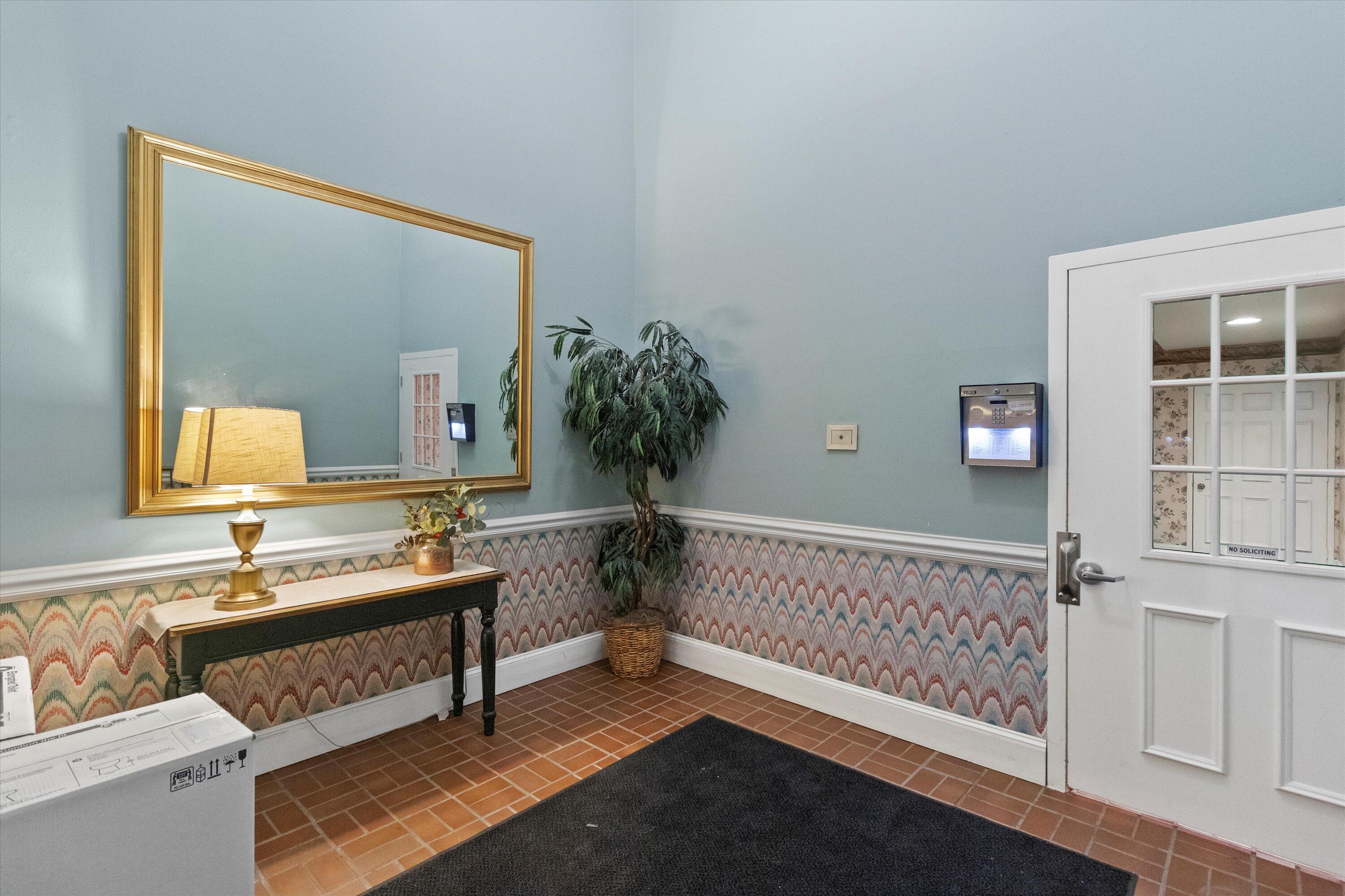 12990 W Bluemound Rd Unit: 204