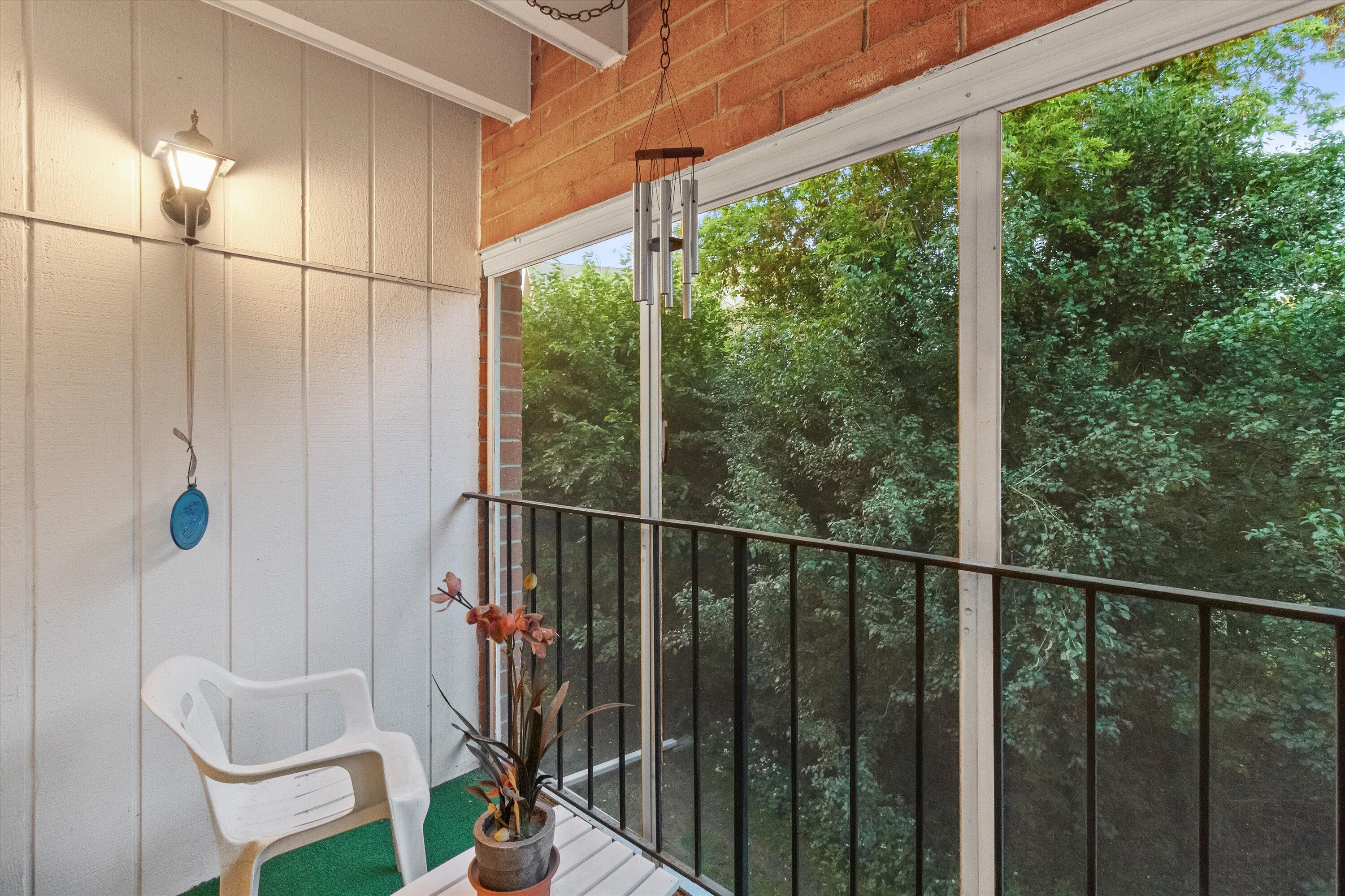 12990 W Bluemound Rd Unit: 204