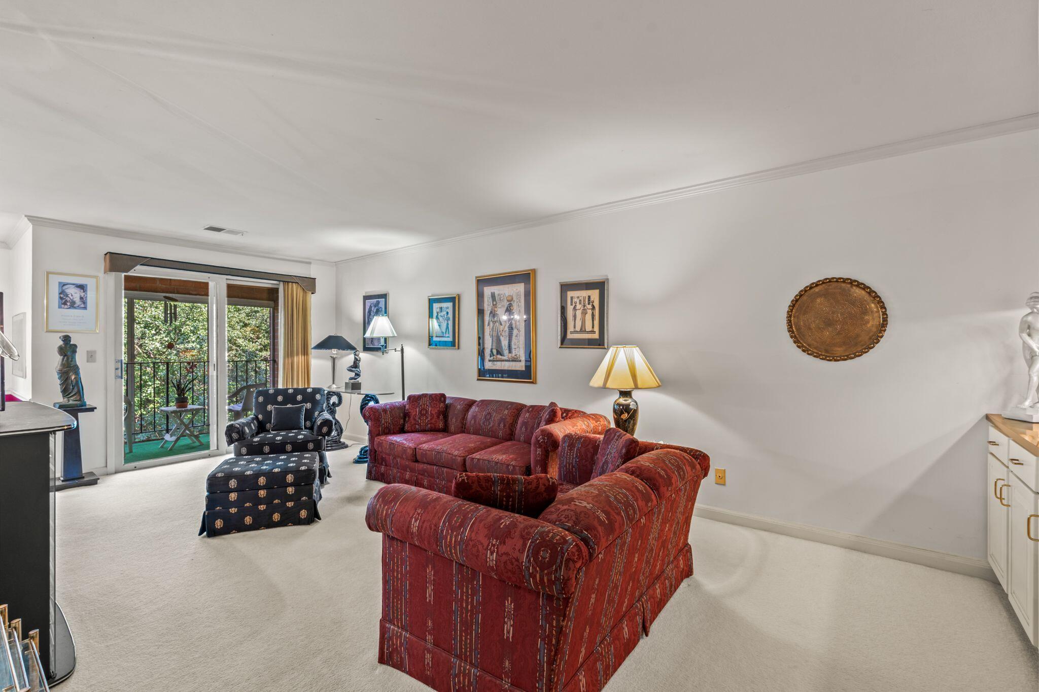 12990 W Bluemound Rd Unit: 204