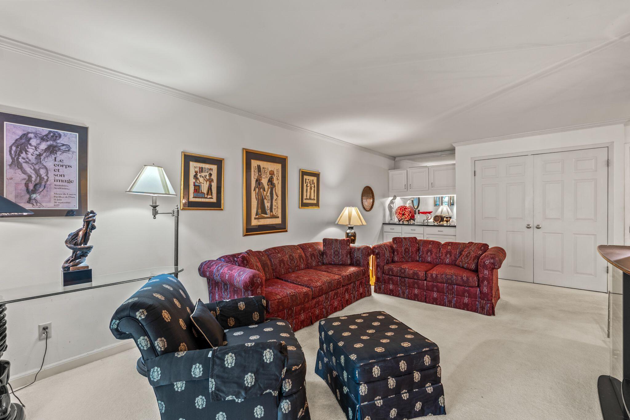 12990 W Bluemound Rd Unit: 204
