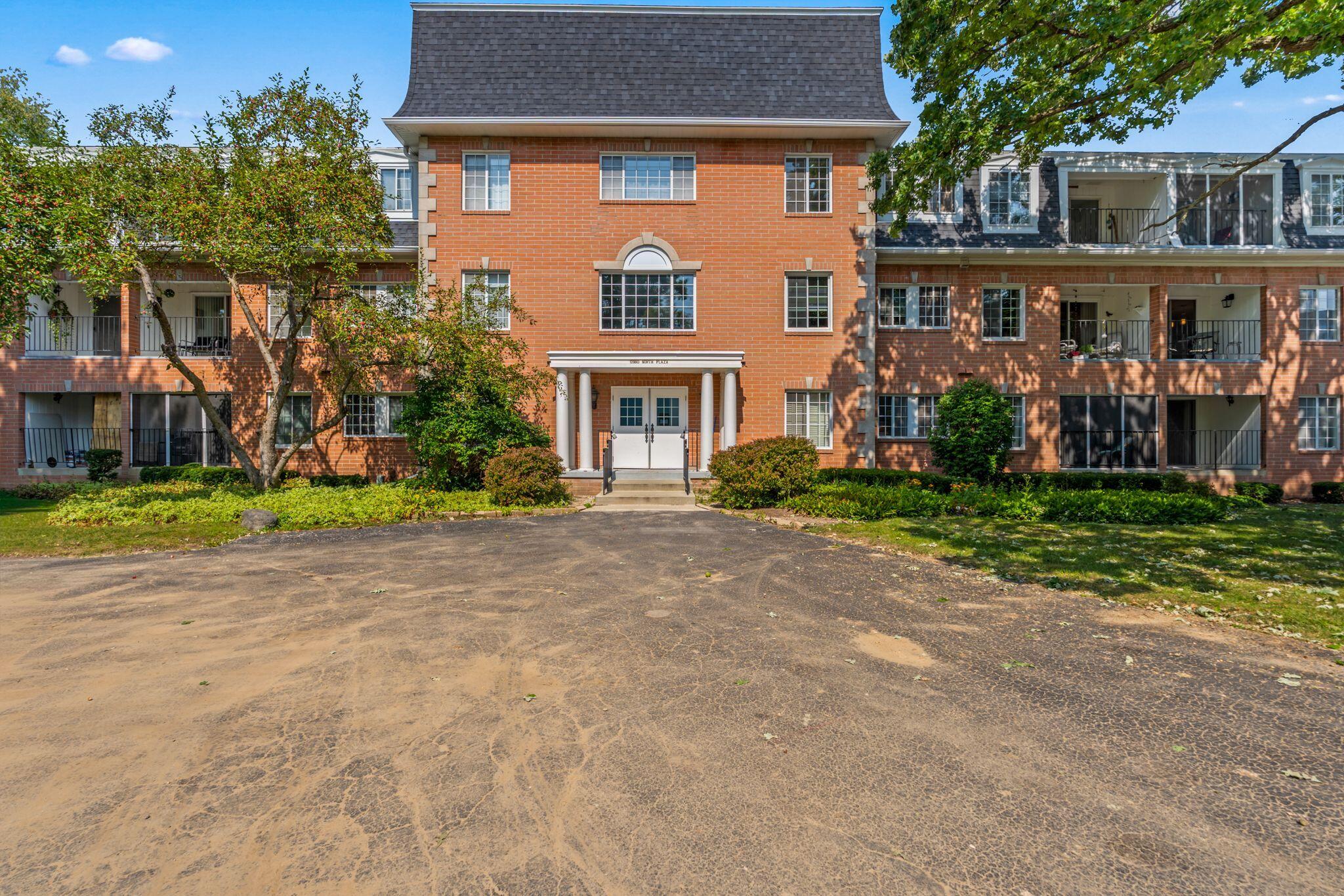 12990 W Bluemound Rd Unit: 204