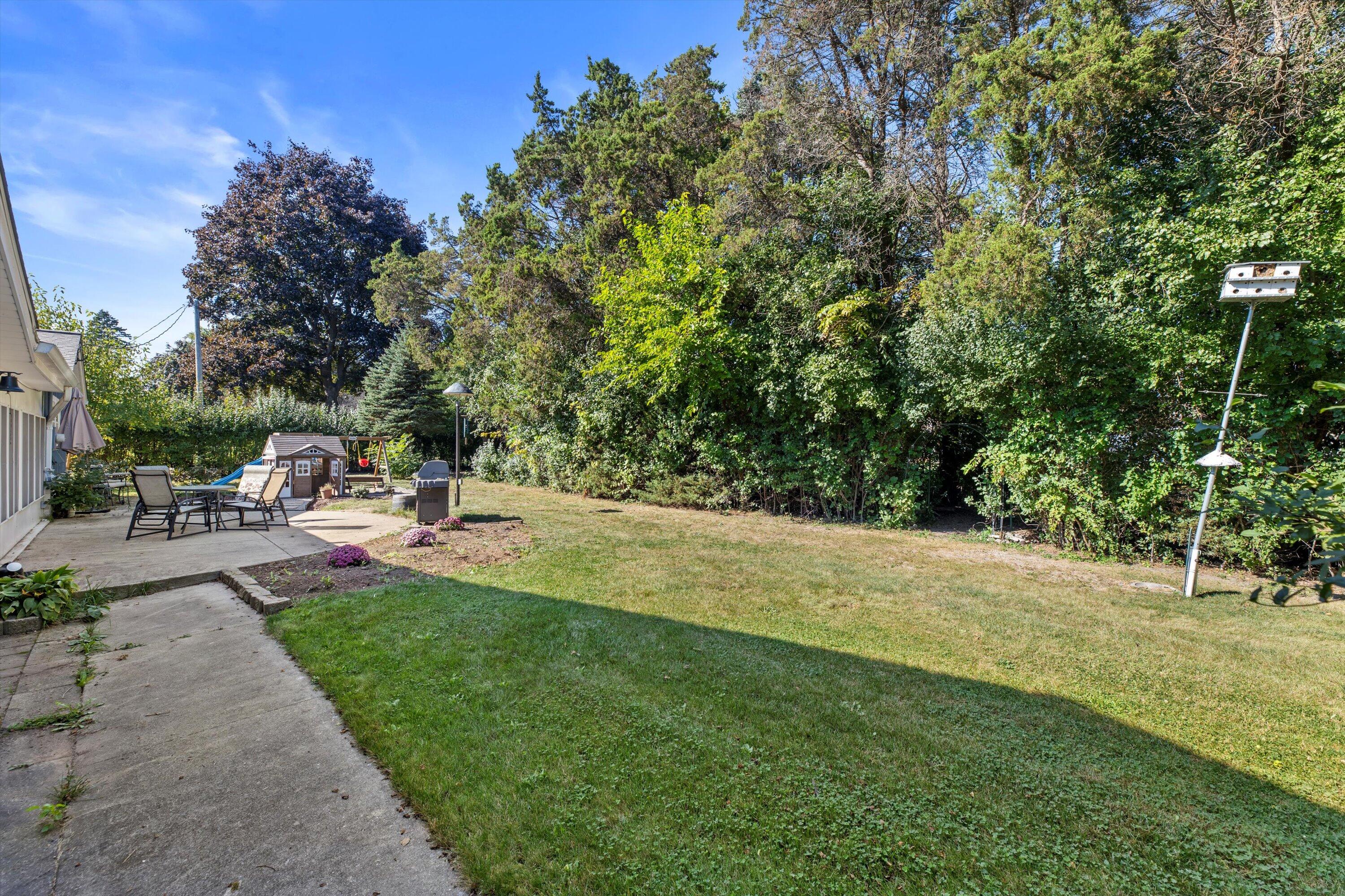 4532 W Ravine Ln