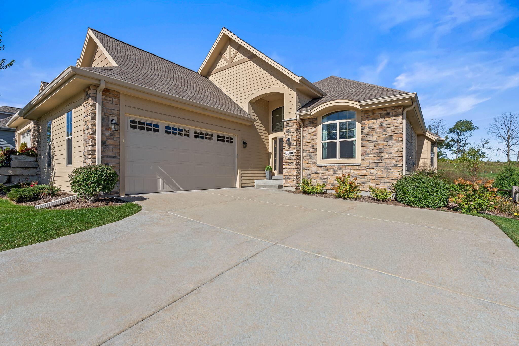 3600 Hawthorn Hill Dr