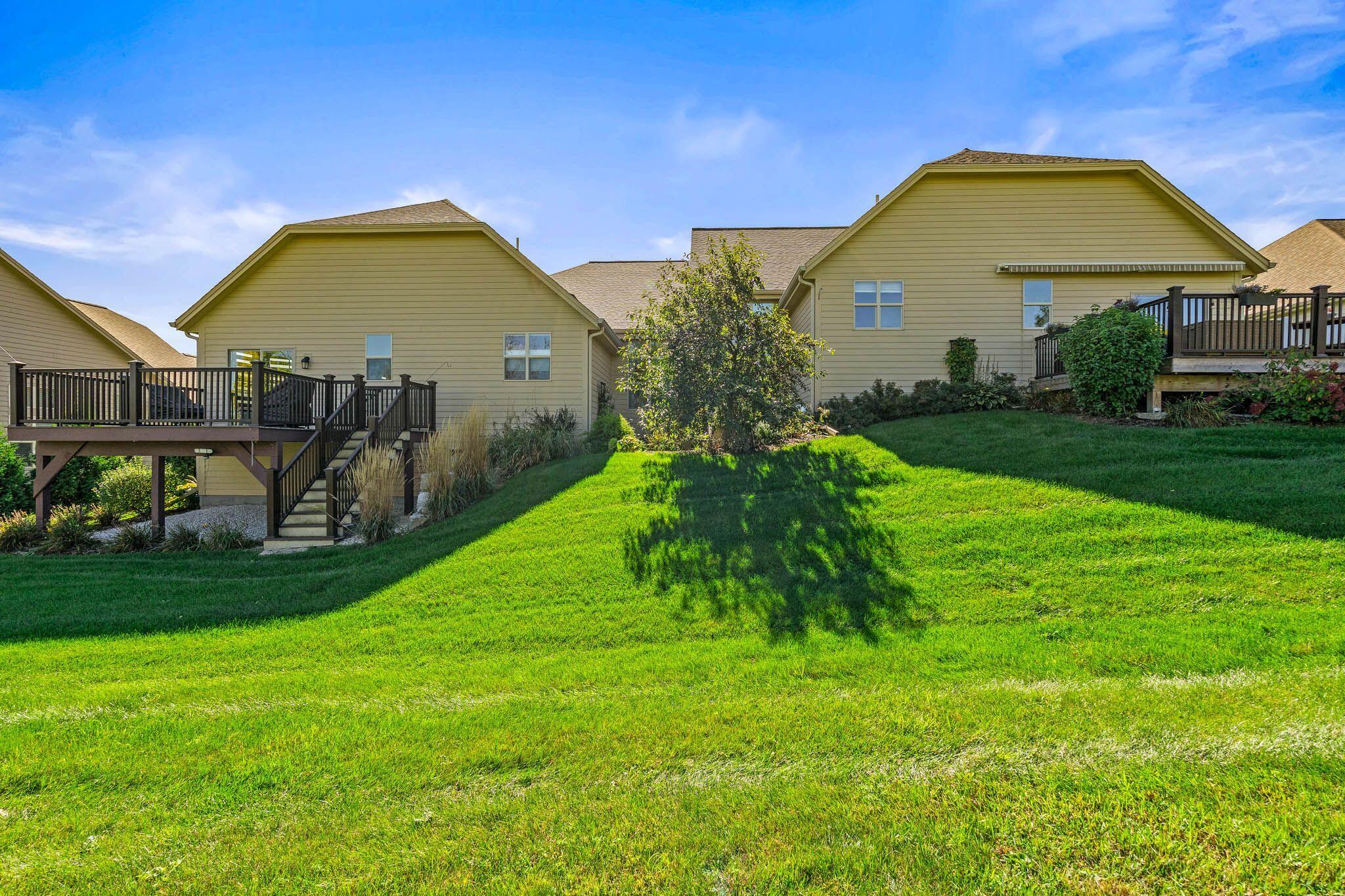 3600 Hawthorn Hill Dr