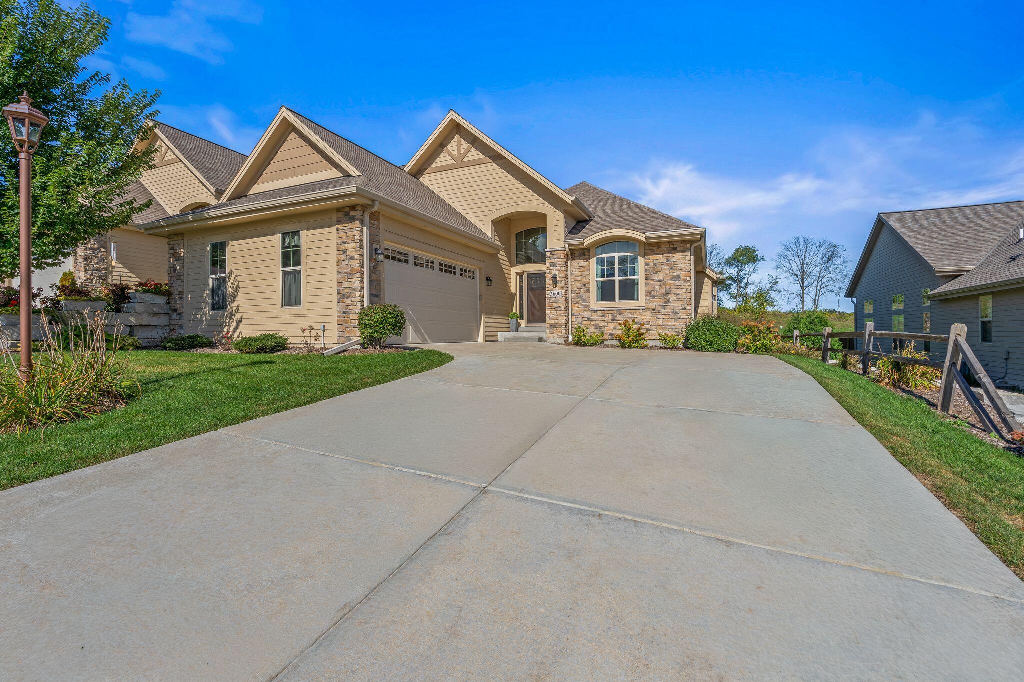 3600 Hawthorn Hill Dr