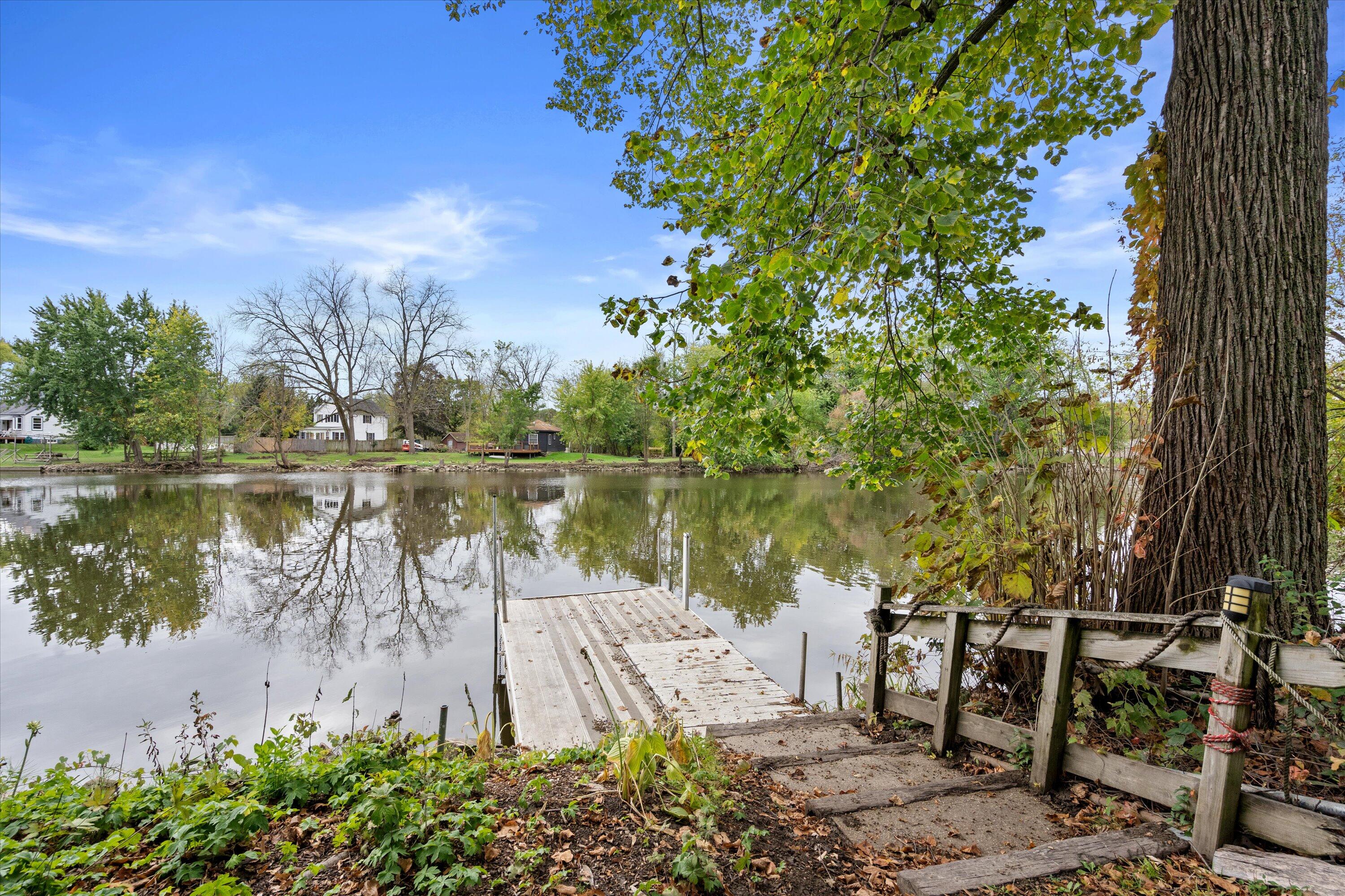 12763 N East Shoreland Dr