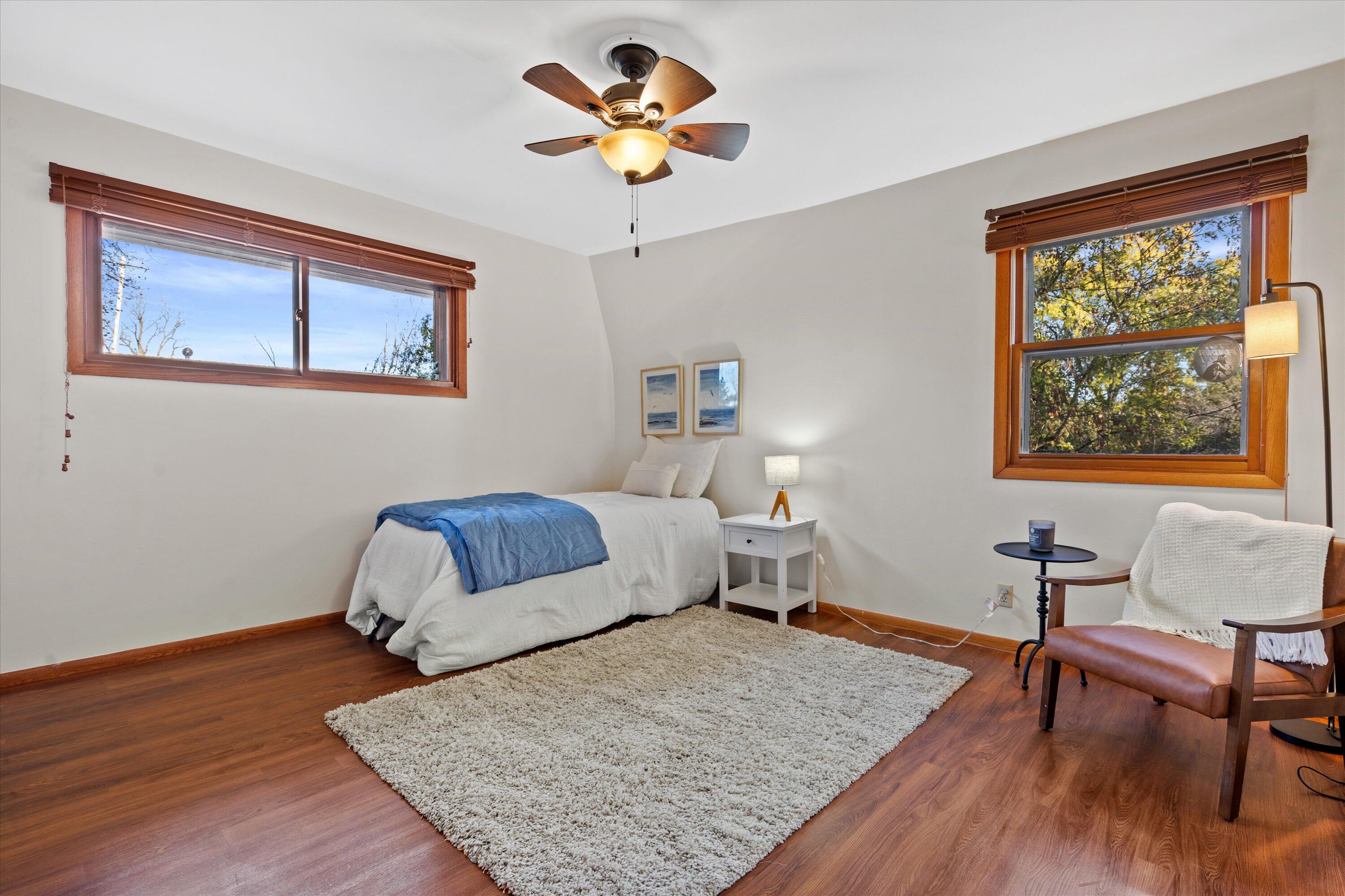 12763 N East Shoreland Dr