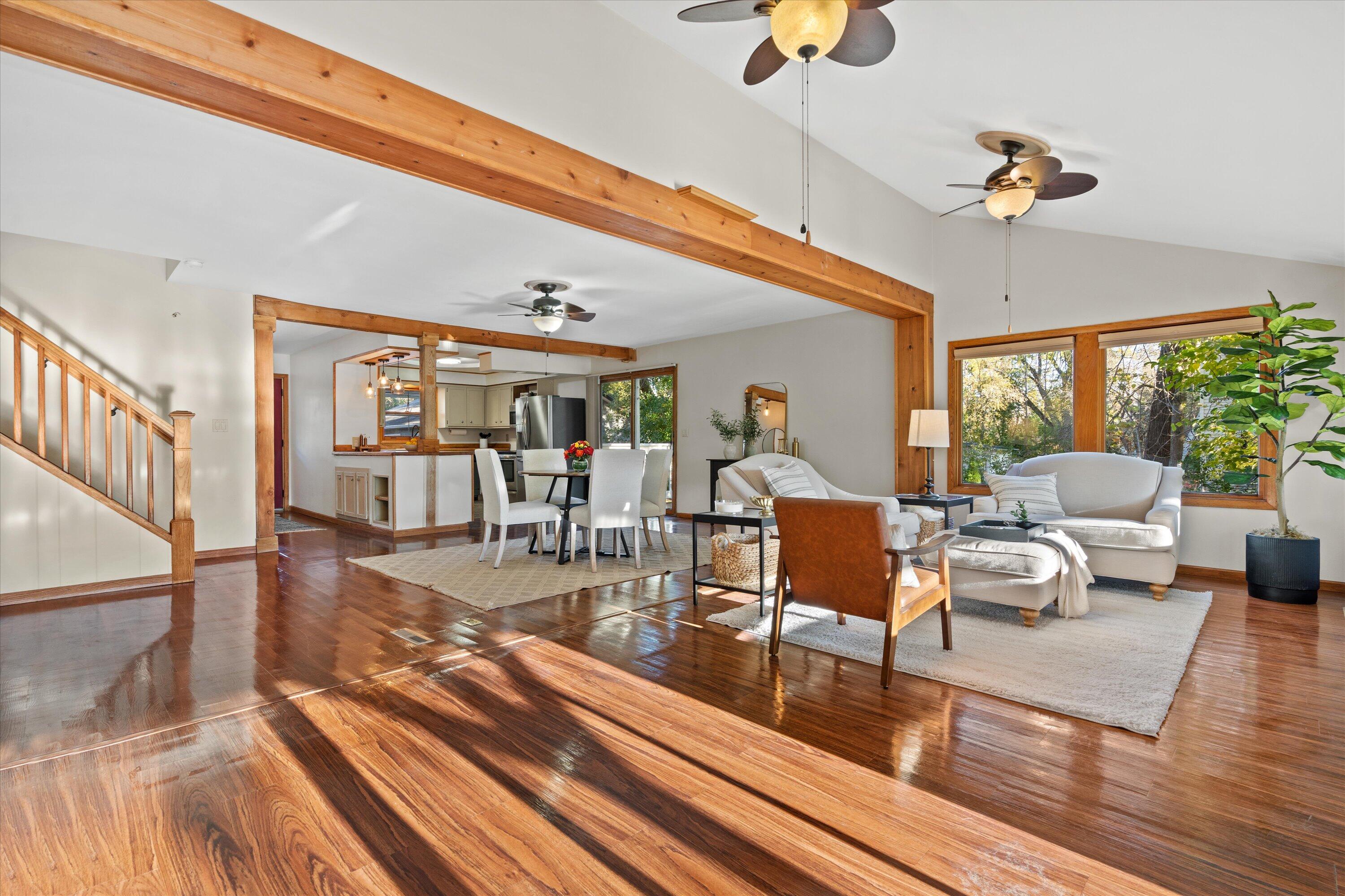 12763 N East Shoreland Dr