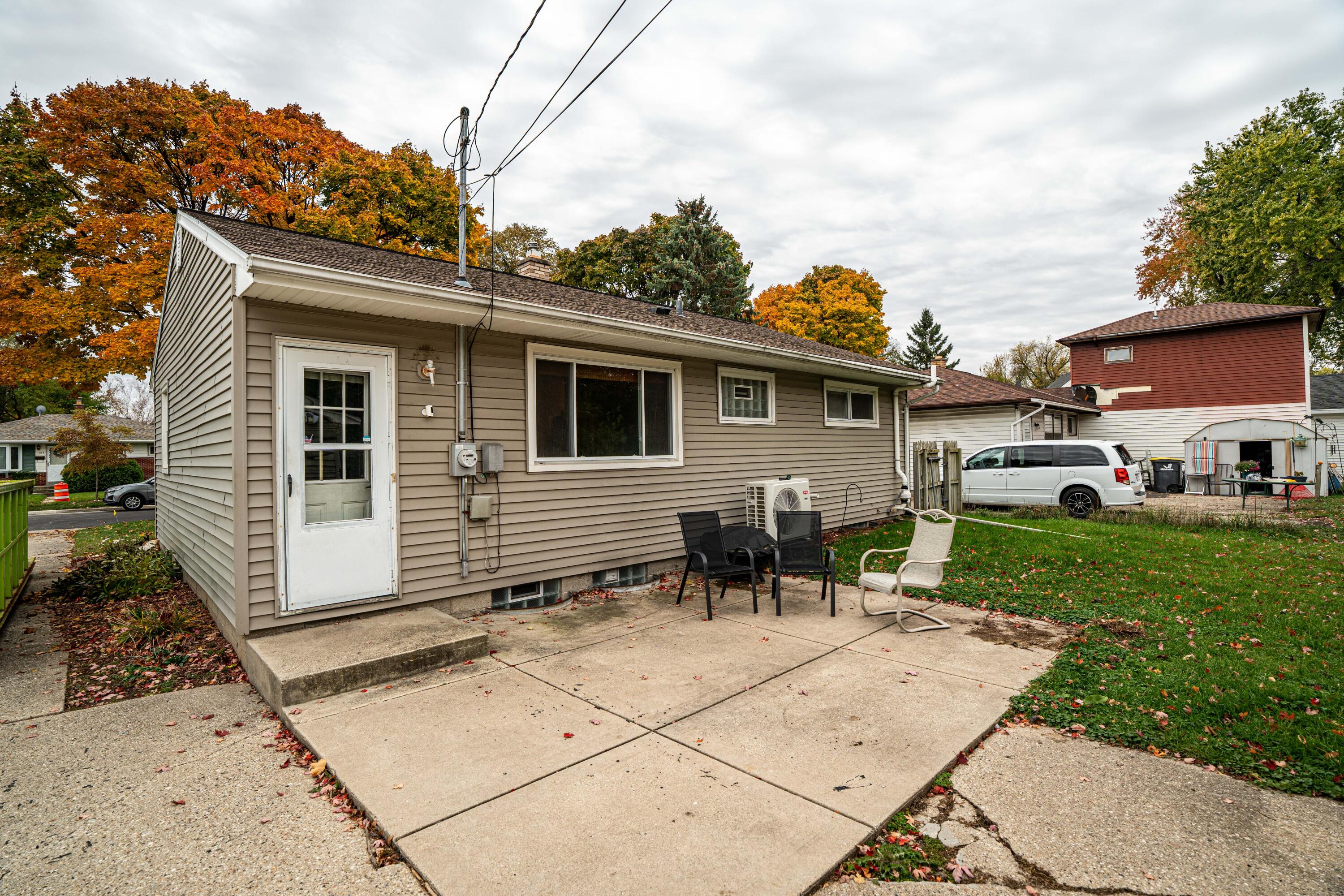 526 Peters Dr
