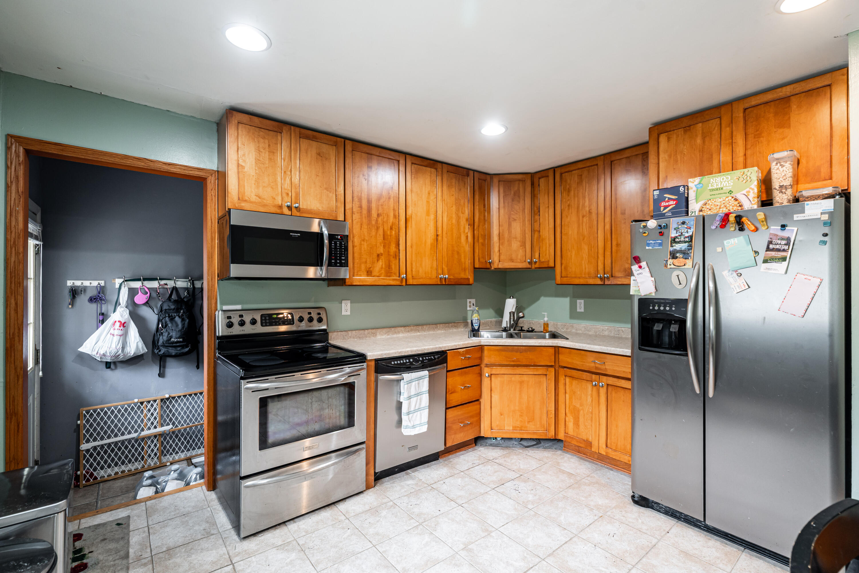 526 Peters Dr