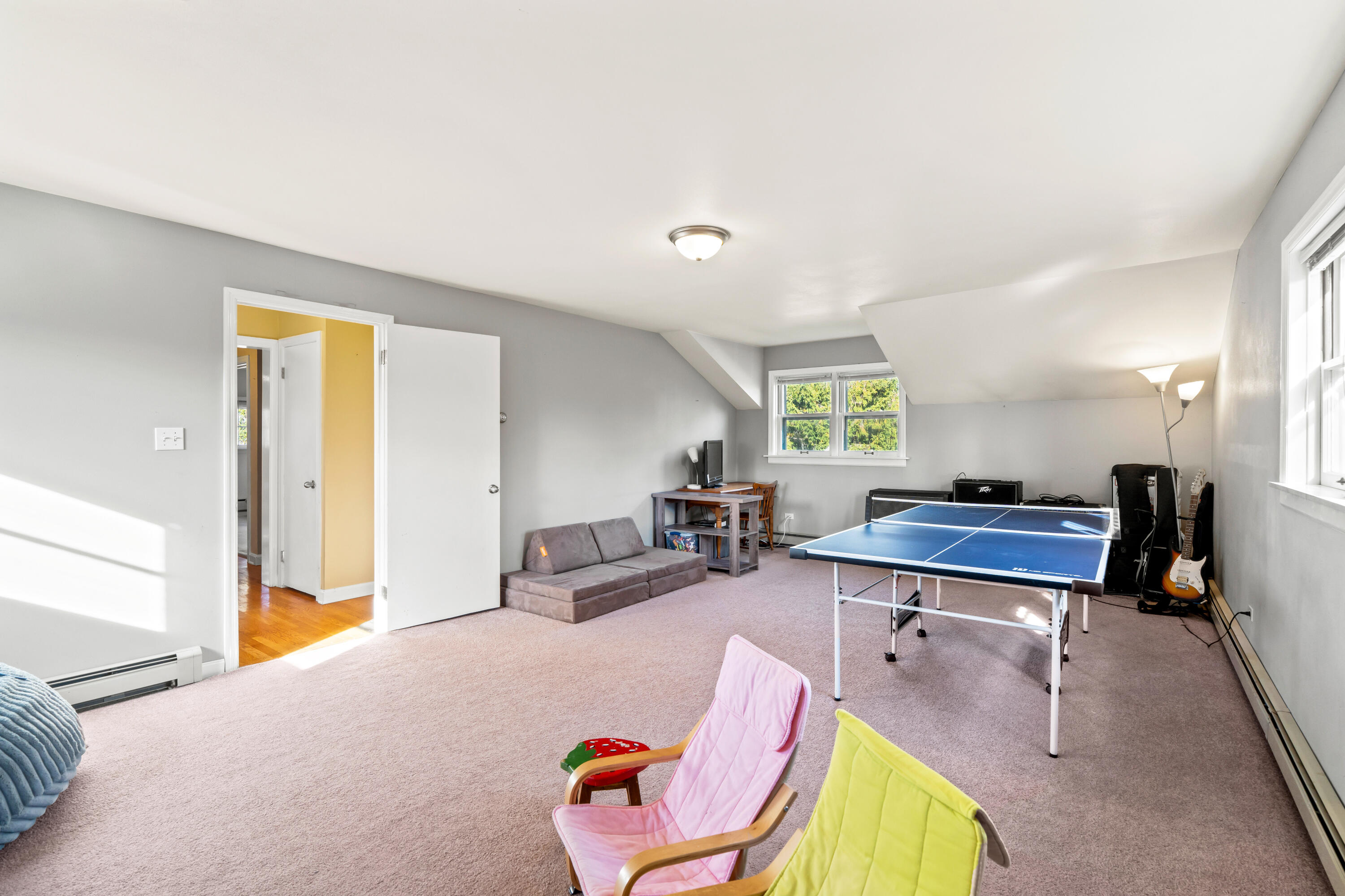 1933 W Donges Bay Rd