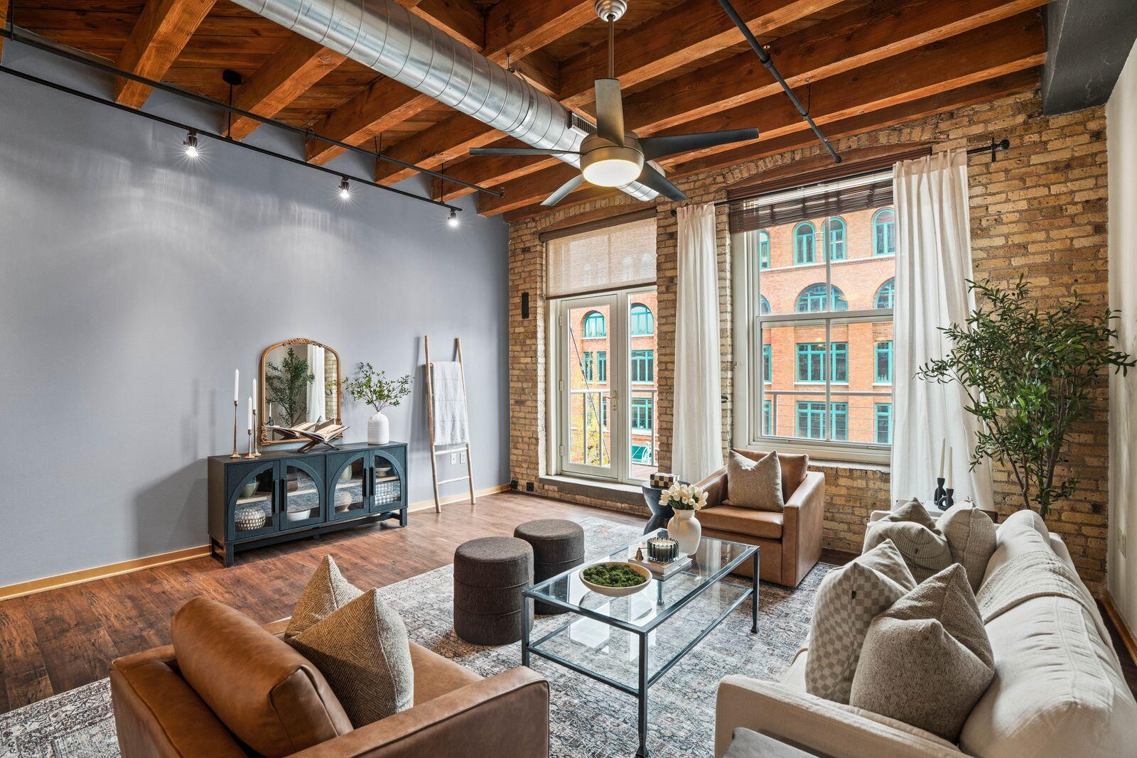 191 N Broadway - Unit: 307