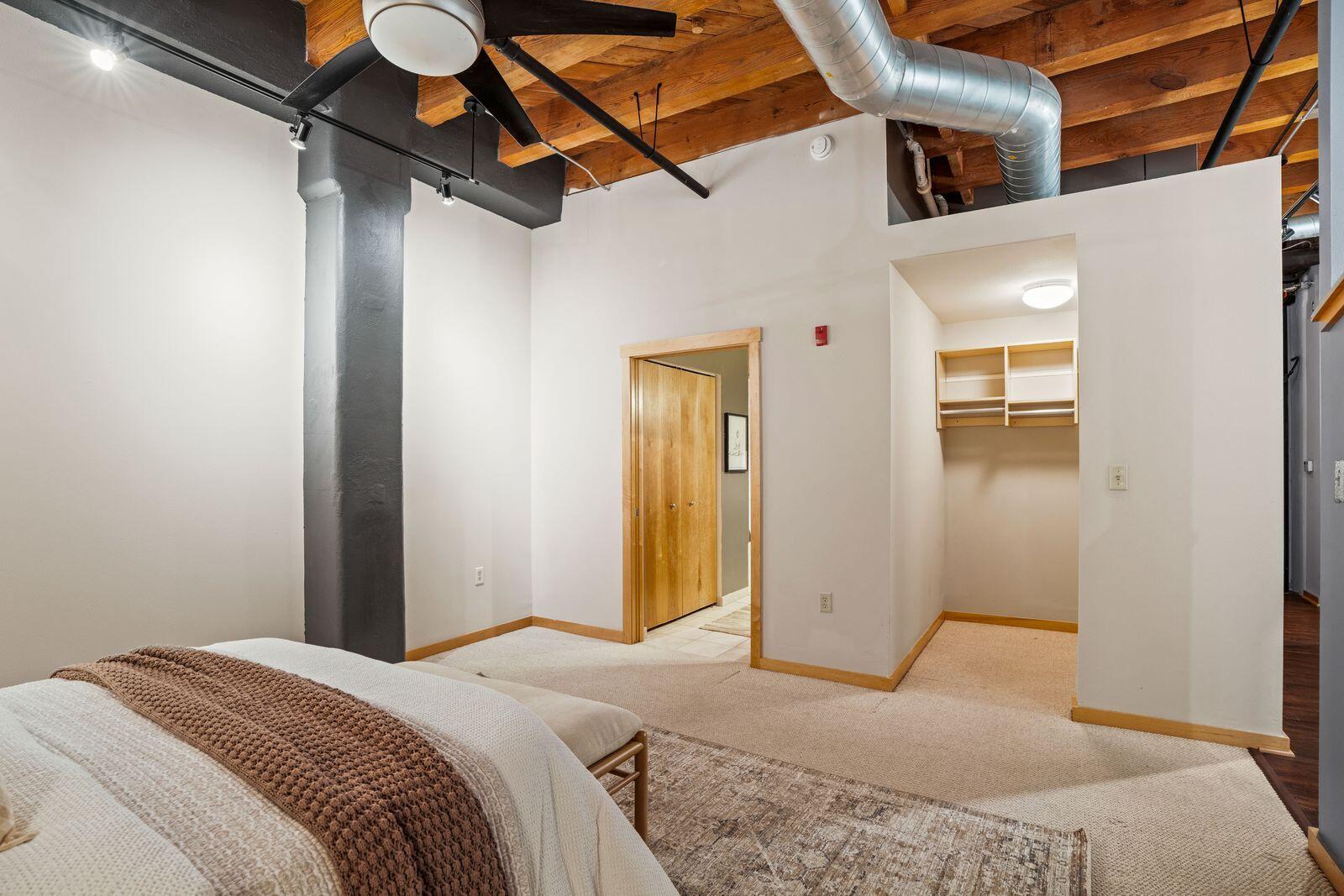191 N Broadway - Unit: 307