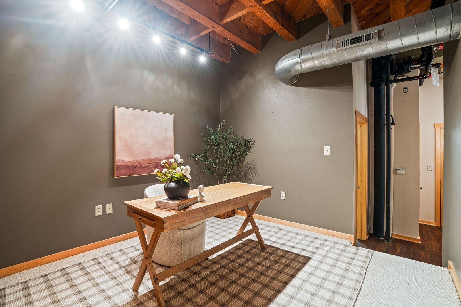 191 N Broadway - Unit: 307