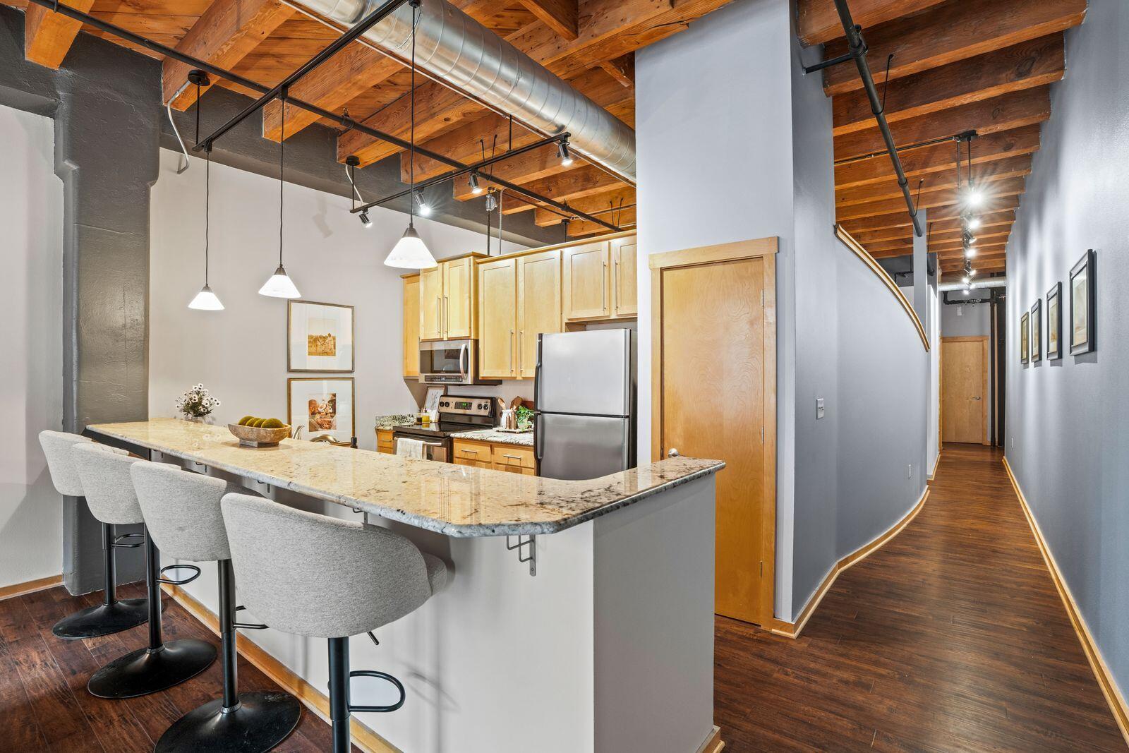 191 N Broadway - Unit: 307