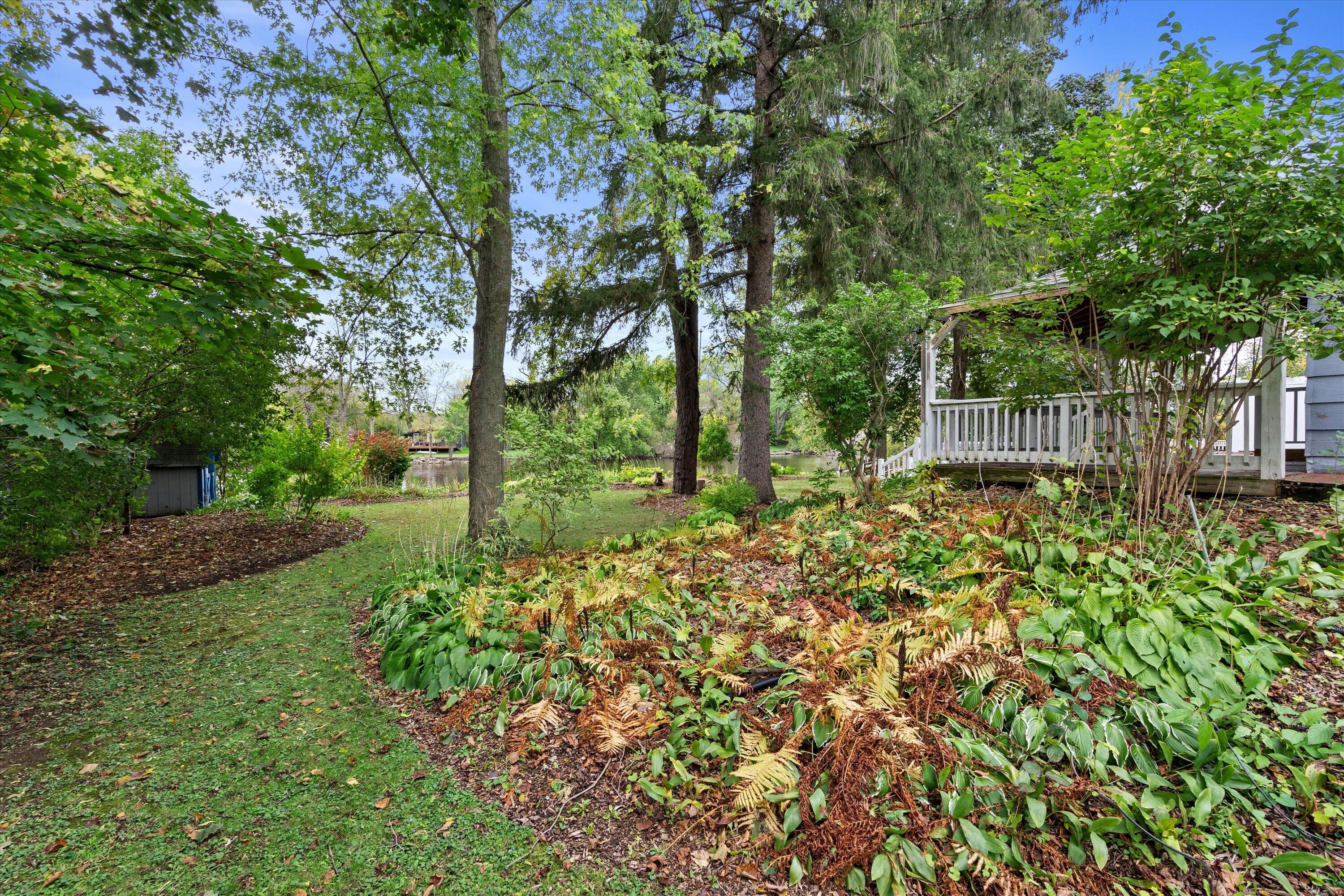 12763 N East Shoreland Dr