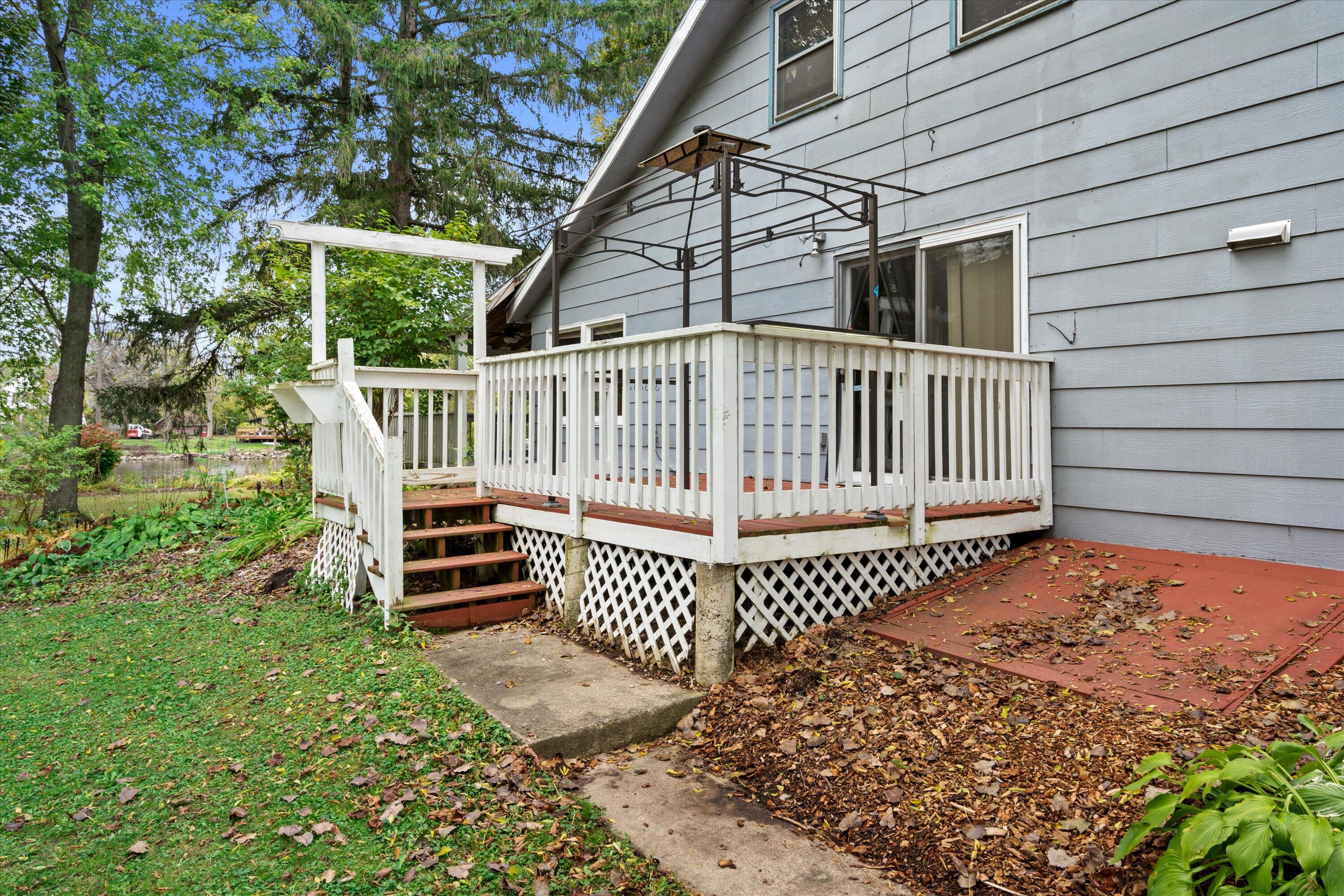 12763 N East Shoreland Dr