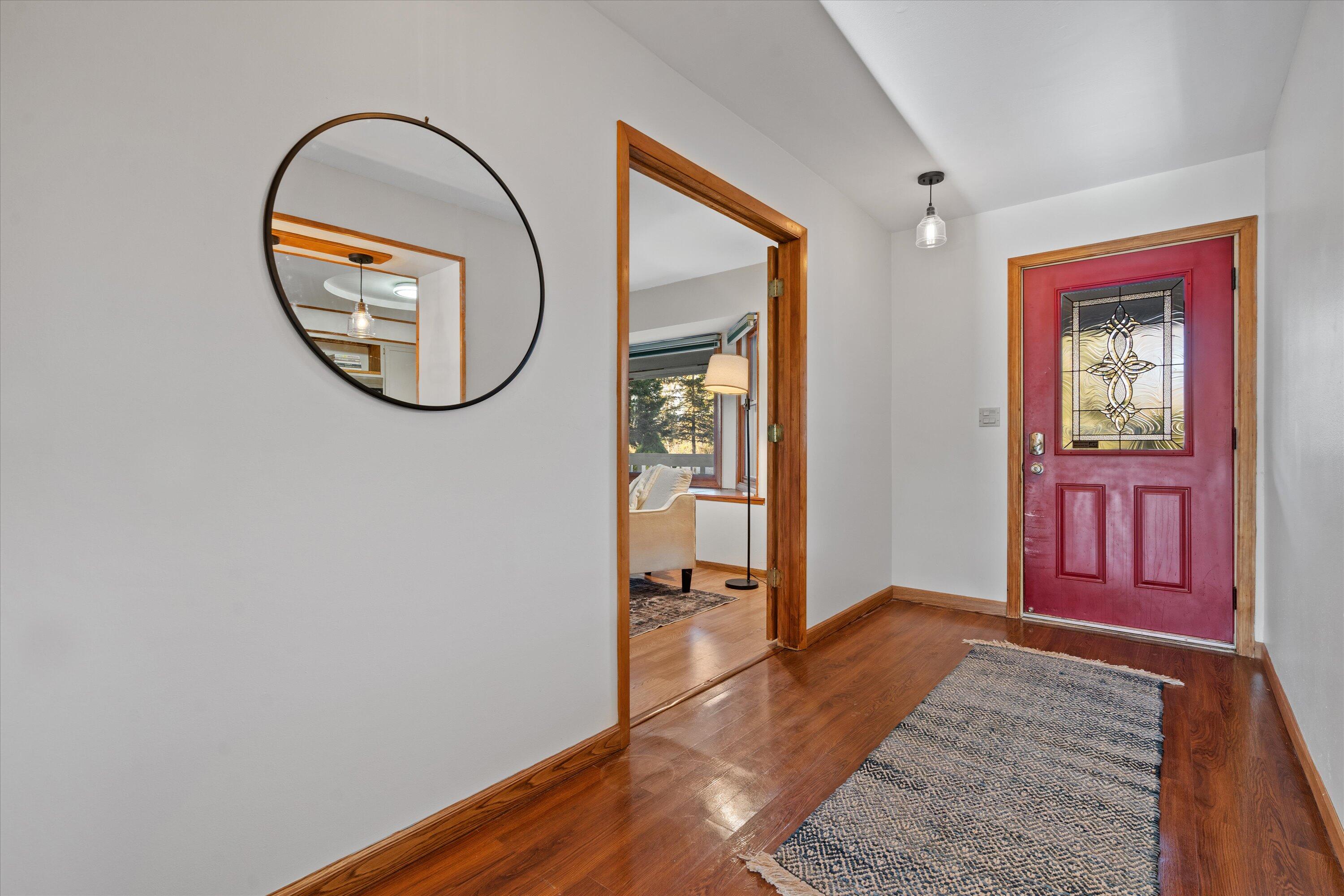 12763 N East Shoreland Dr