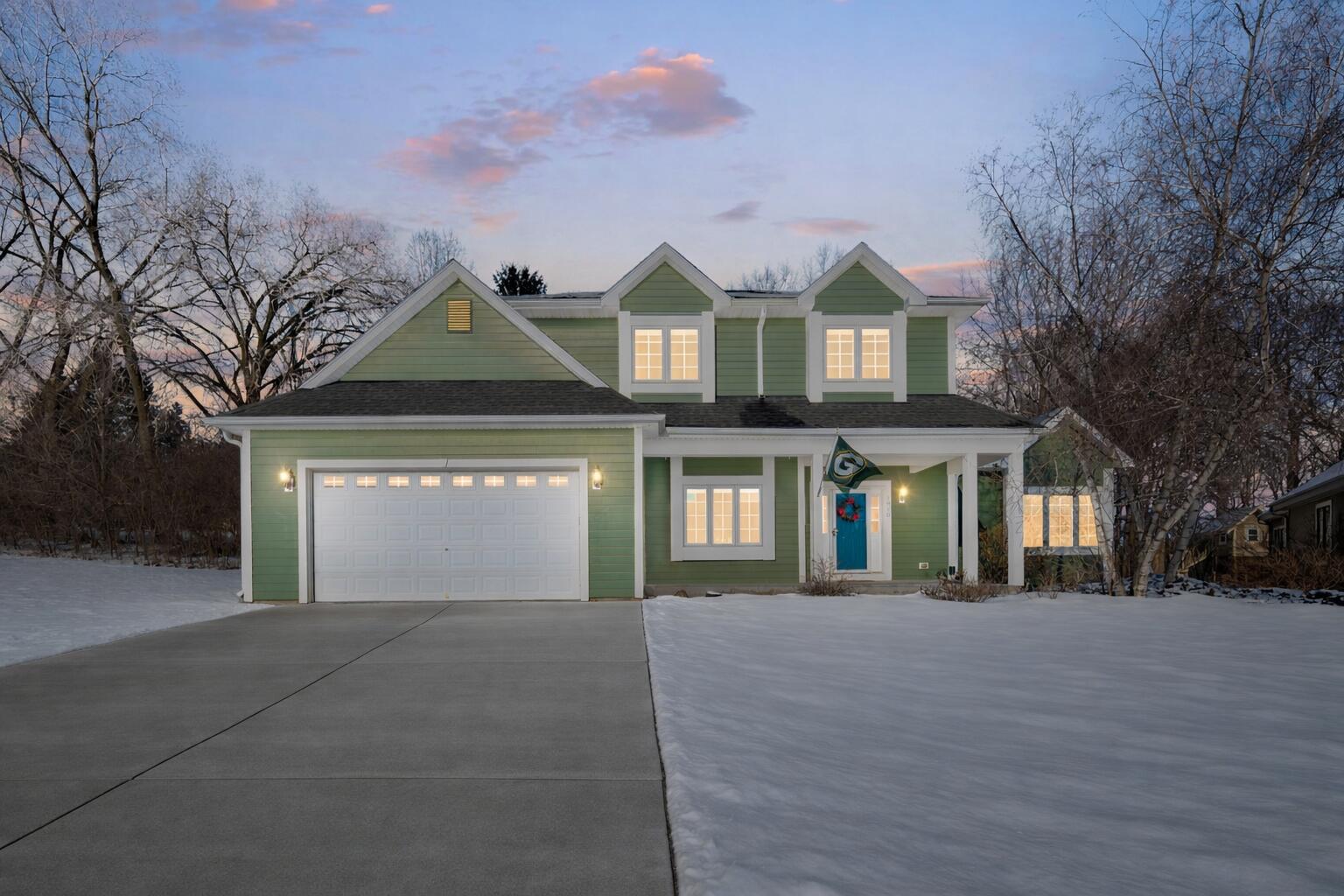 1910 Valley Ct